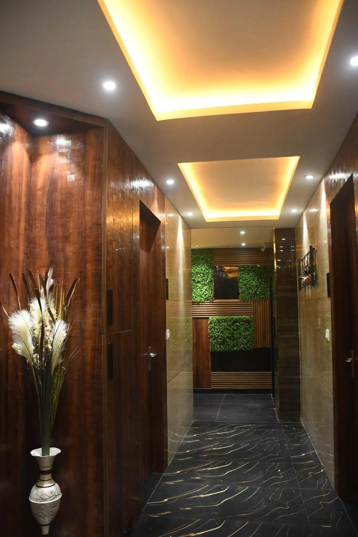 Lobby or reception in Hotel Imperial Crown