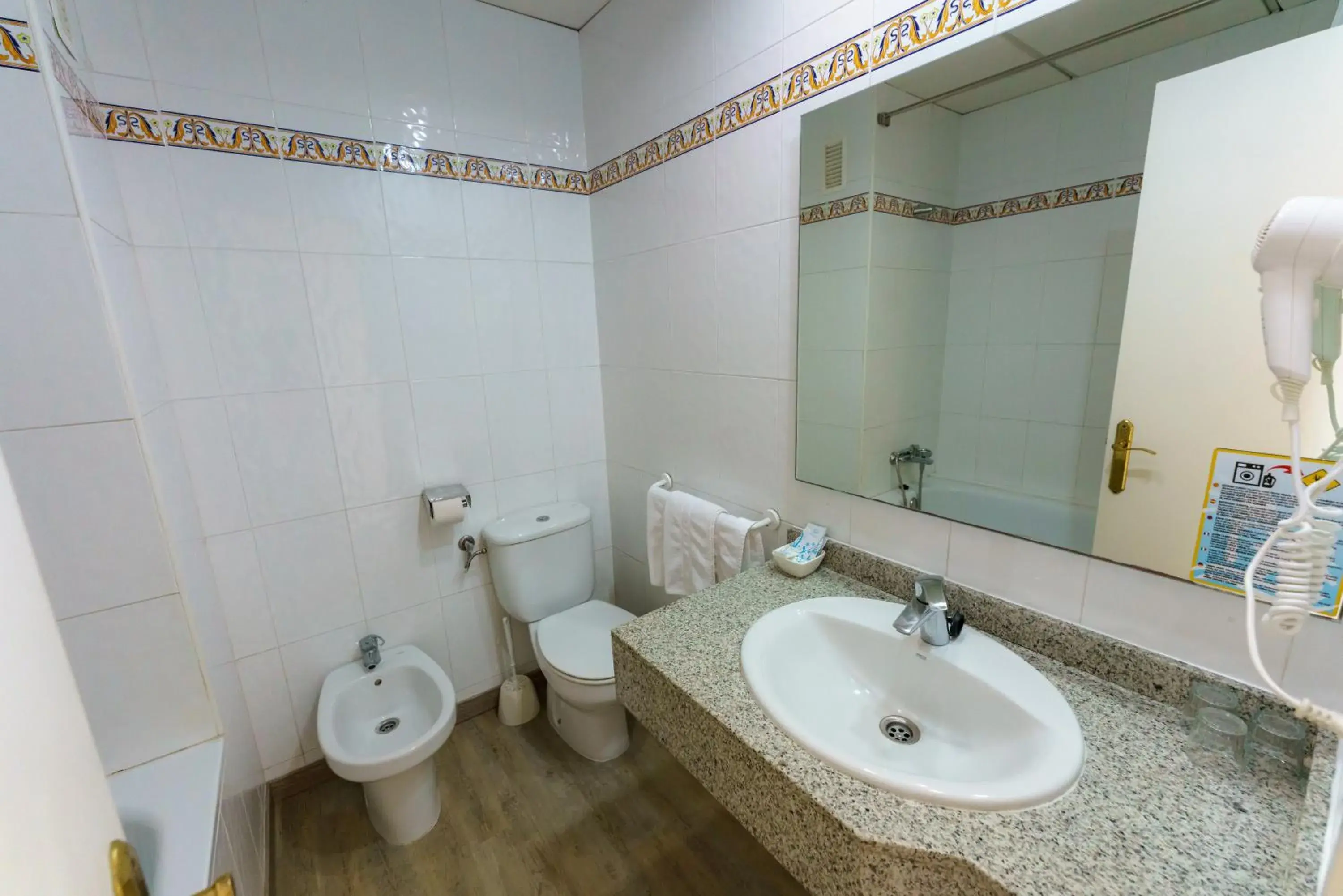 Double room with single use in Checkin Catalonia Double room with single use in Checkin Catalonia