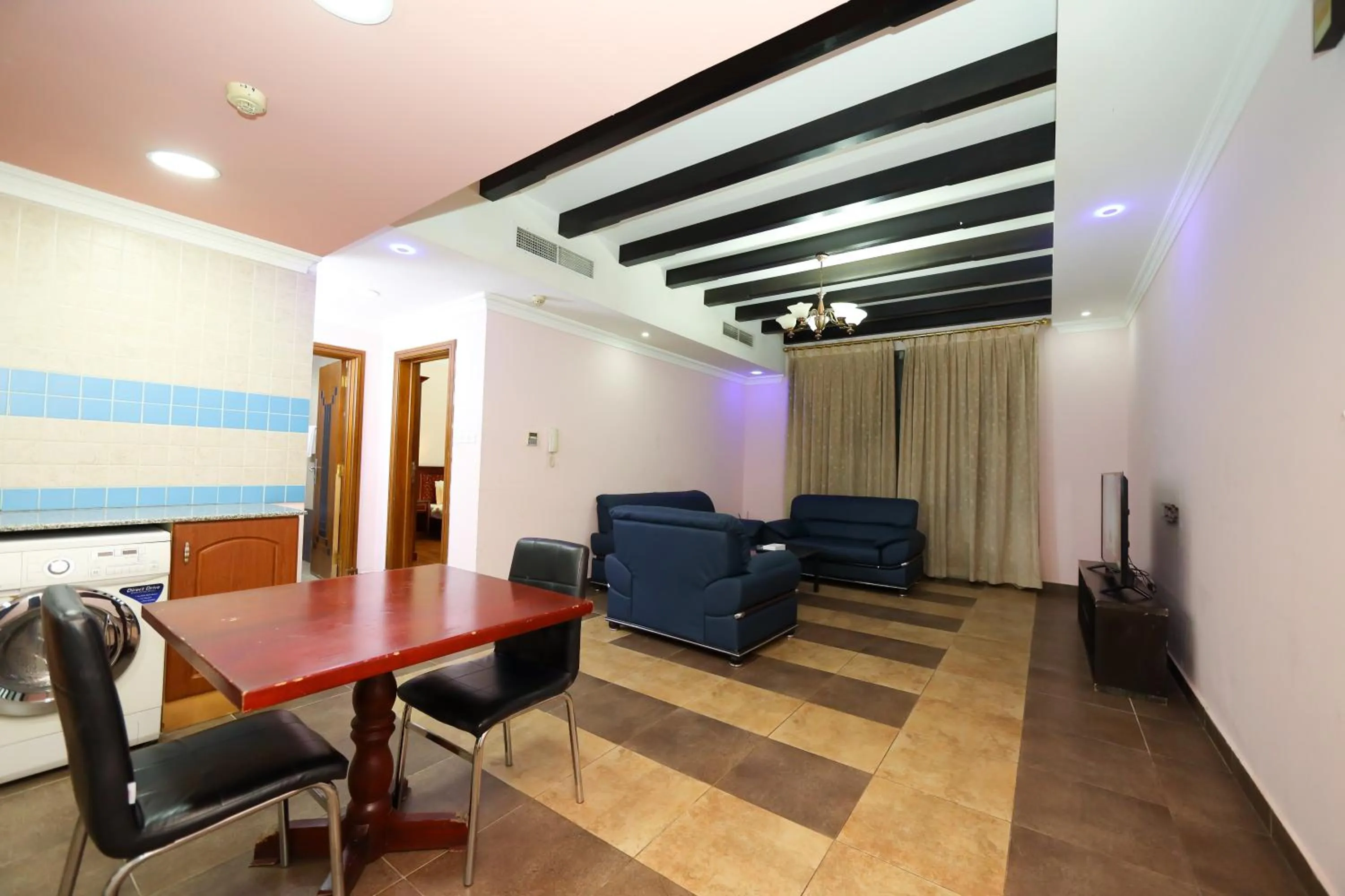 TV and multimedia in Pearl Bahrain Suites