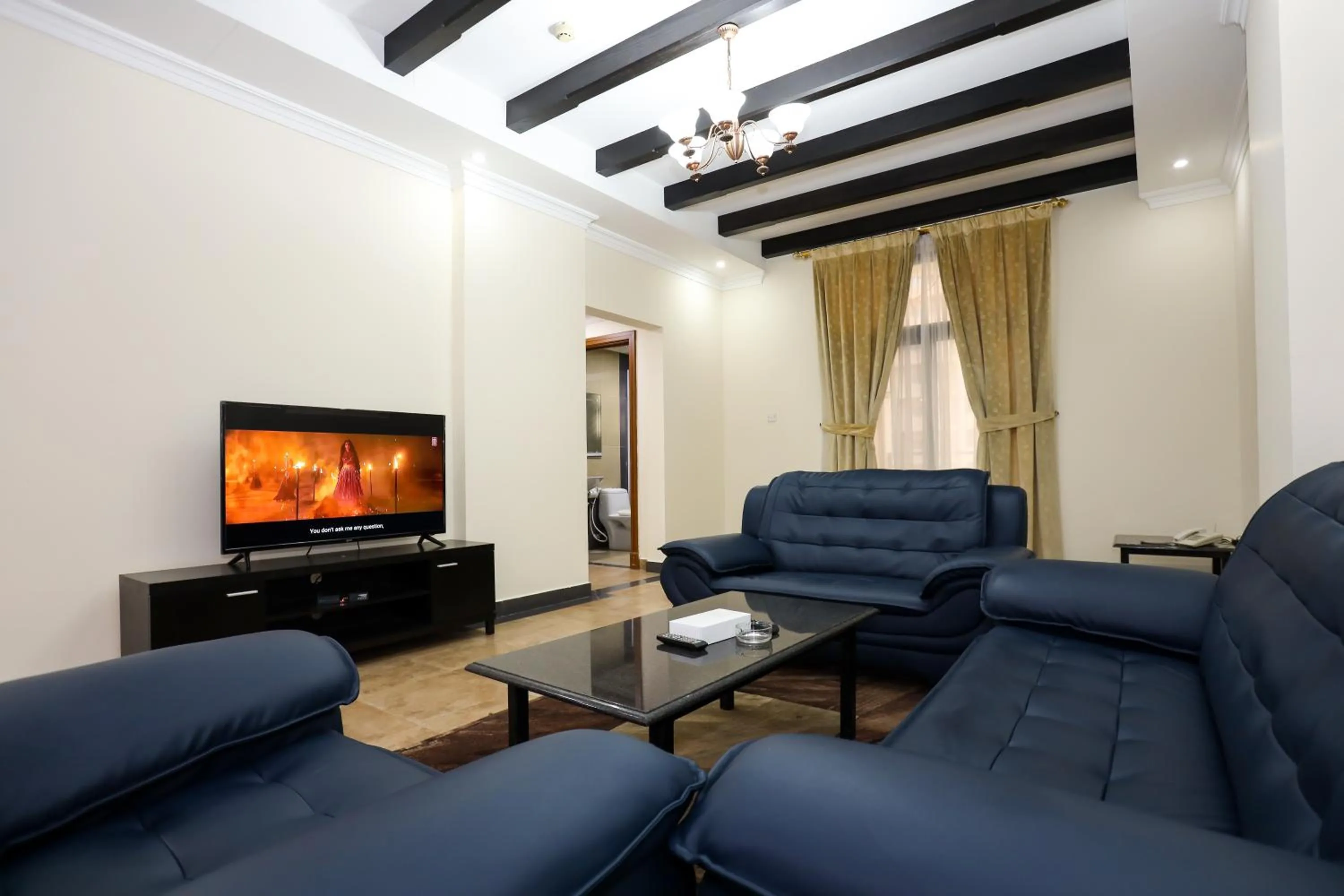 TV and multimedia in Pearl Bahrain Suites