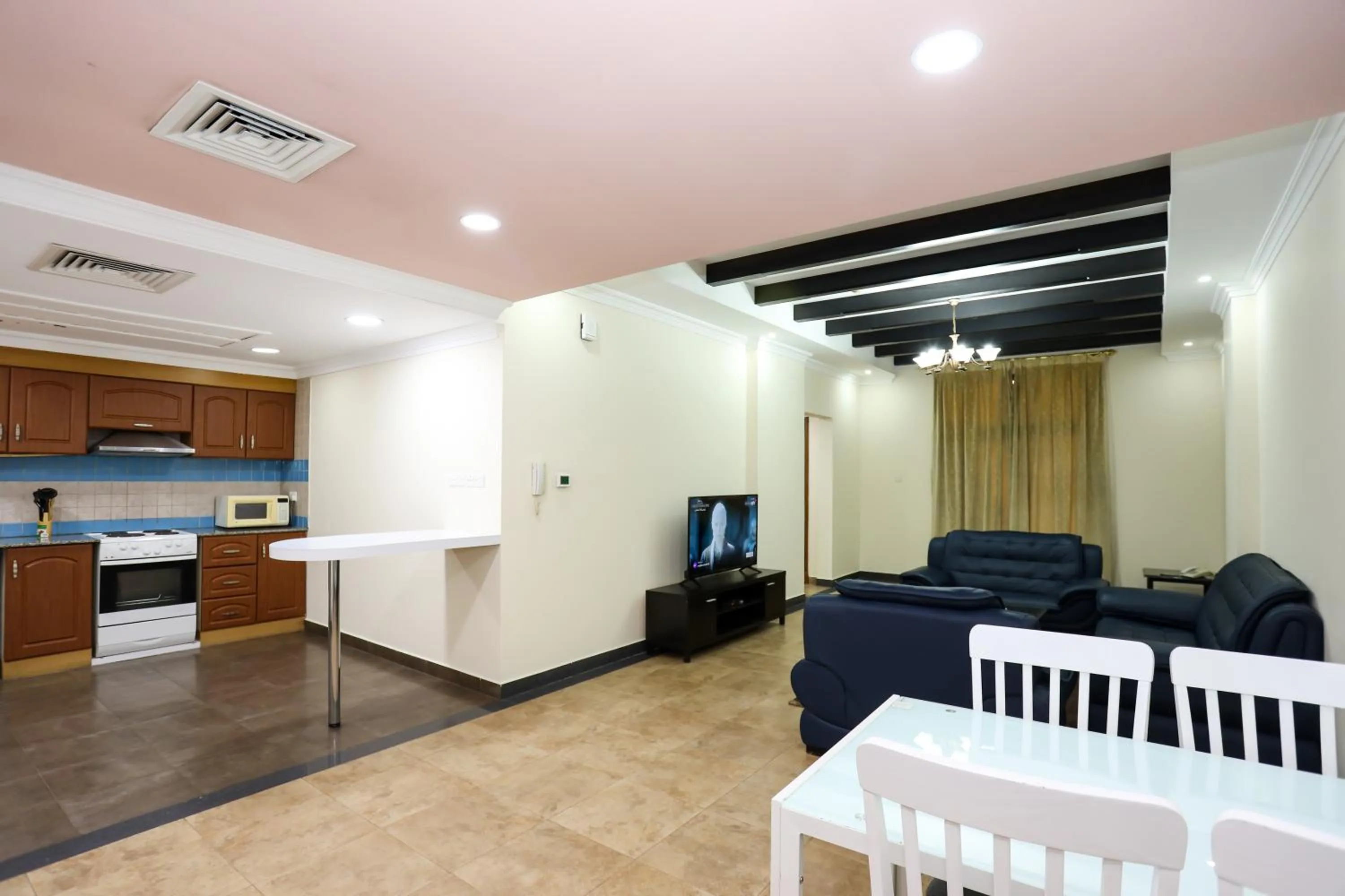 TV and multimedia in Pearl Bahrain Suites