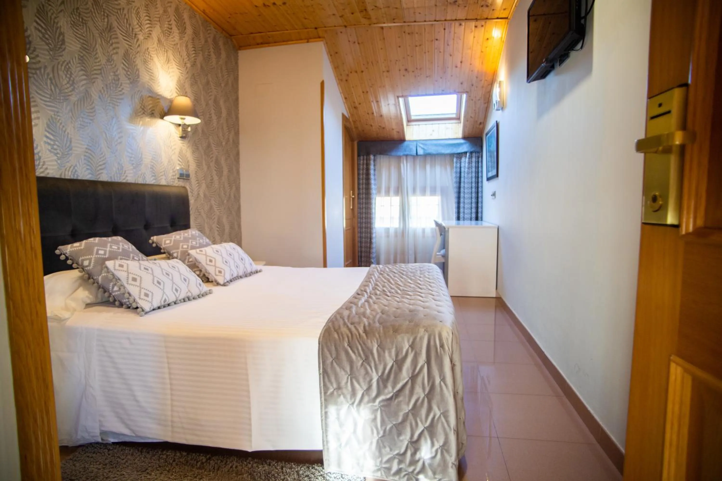 Photo of the whole room, Bed in Hotel Las Moradas