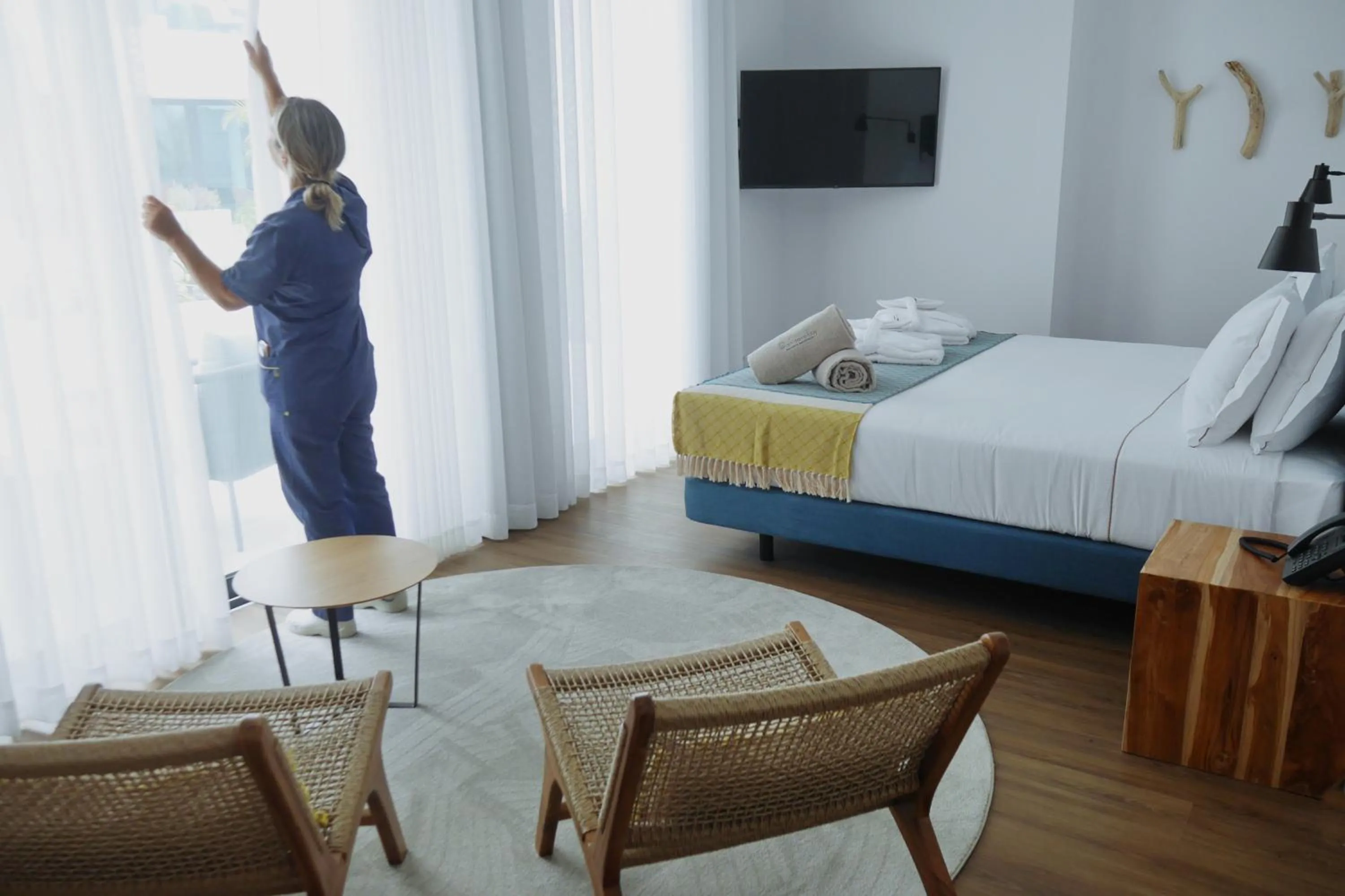 Bed in Pêro Teive Bay Apartments Hotel