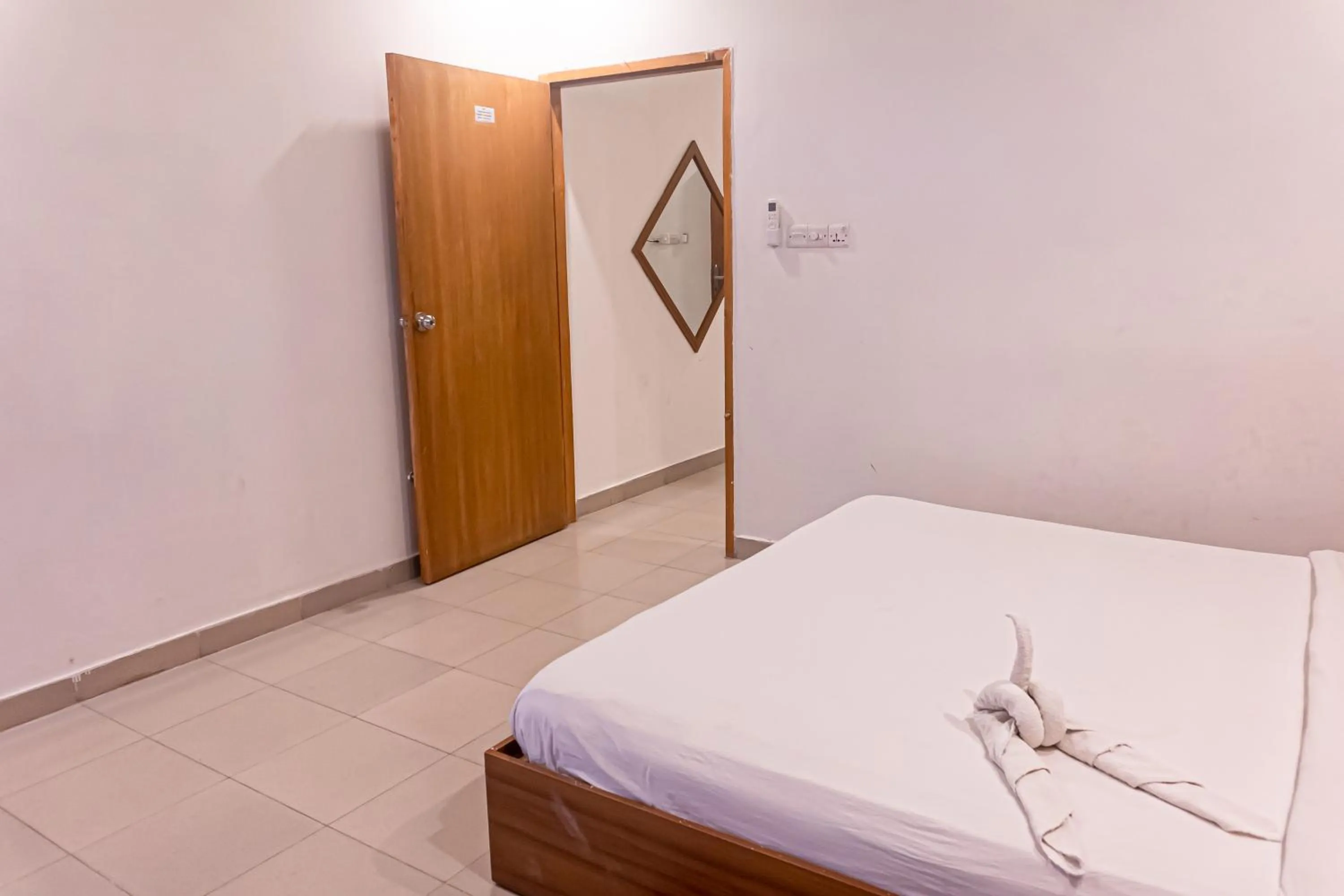 Bed in Impulse Ocean View