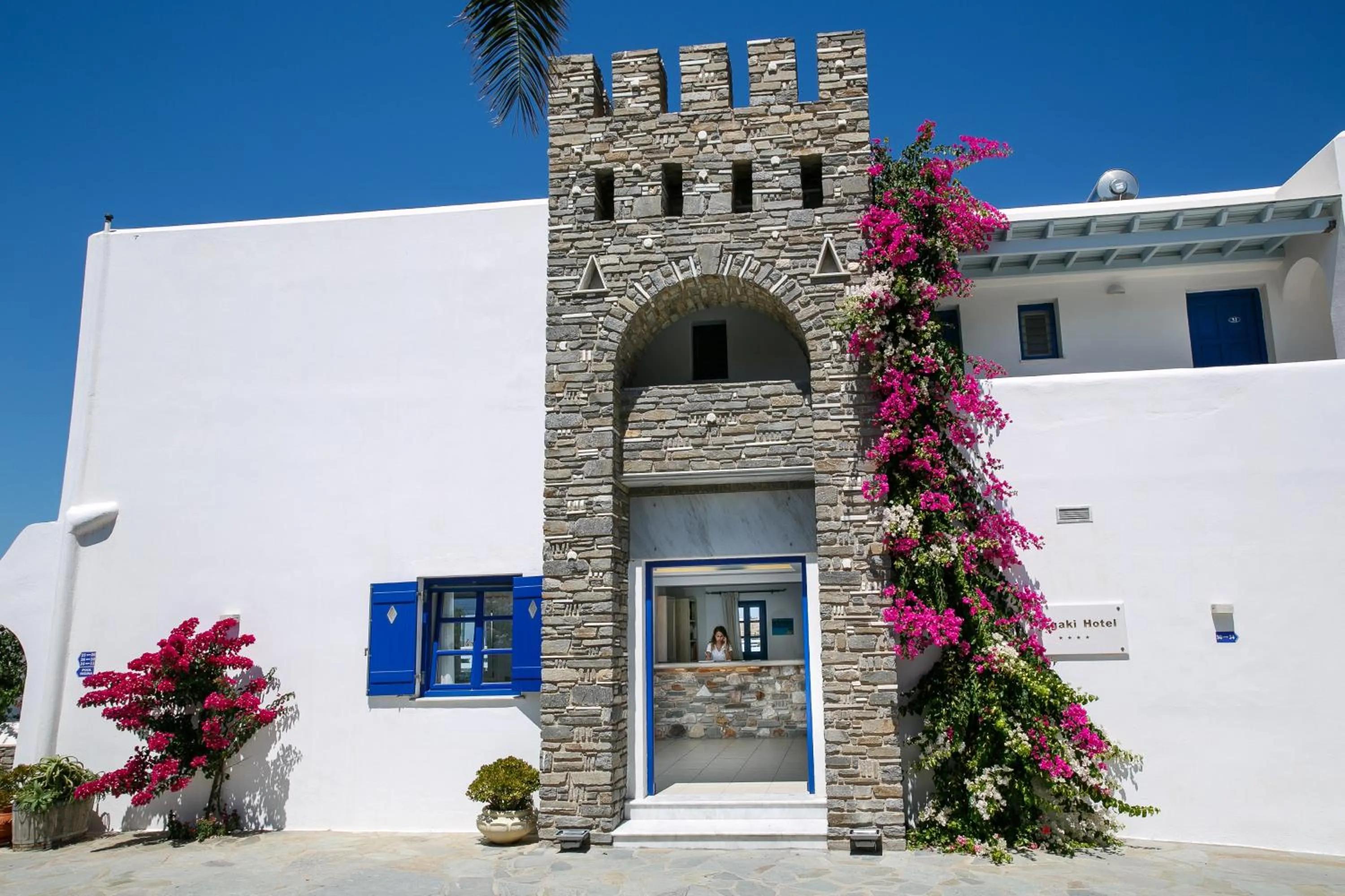 Facade/entrance in Pyrgaki Hotel