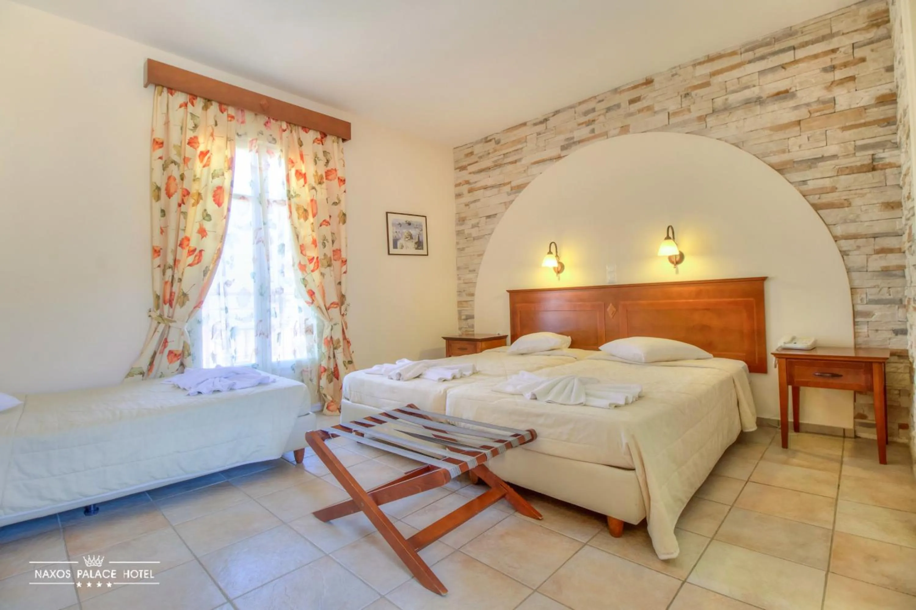 Photo of the whole room, Bed in Naxos Palace Hotel