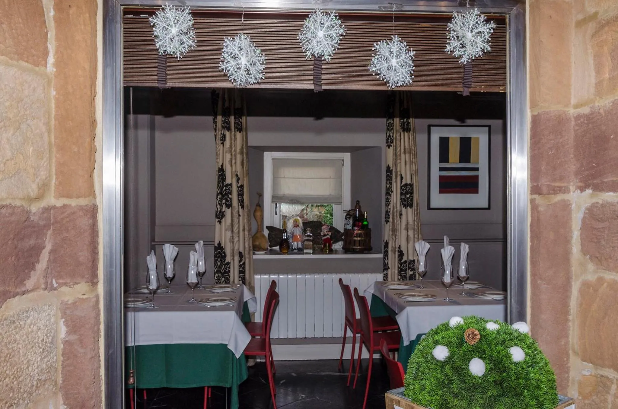 Lounge or bar in Hotel Palacio Muñatones