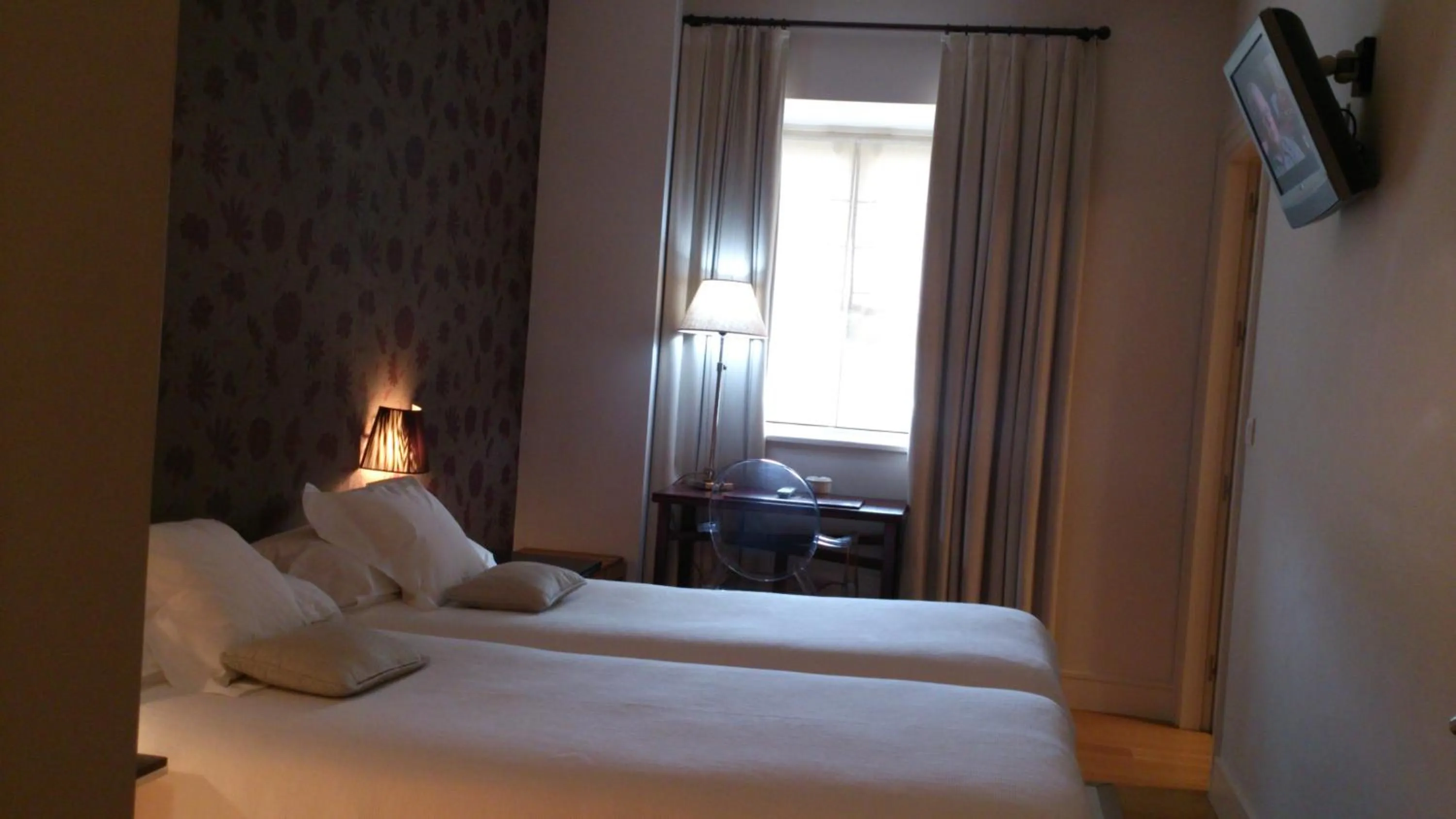 Photo of the whole room, Bed in Hotel Palacio Muñatones