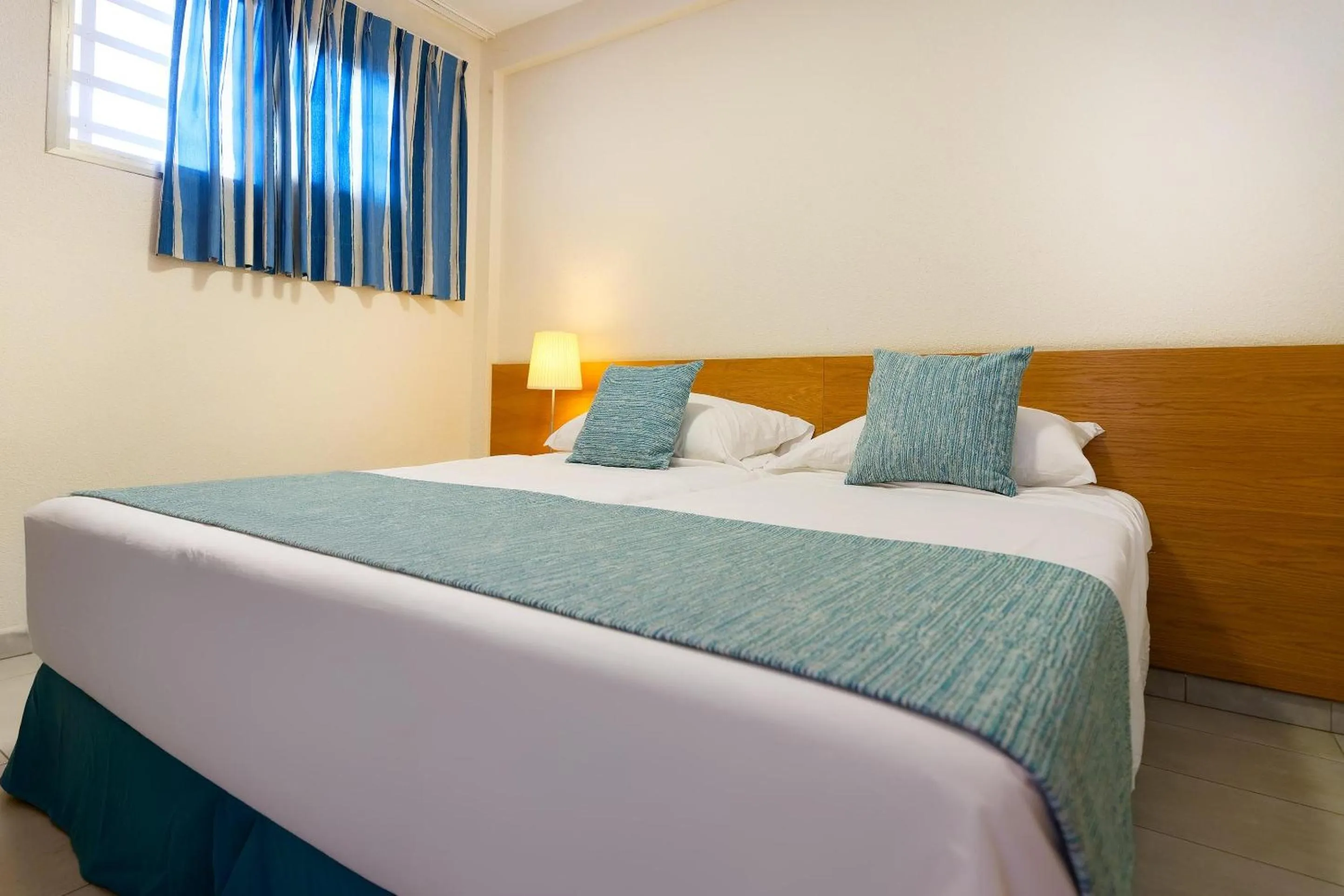 Photo of the whole room, Bed in Servatur Alameda de Jandía