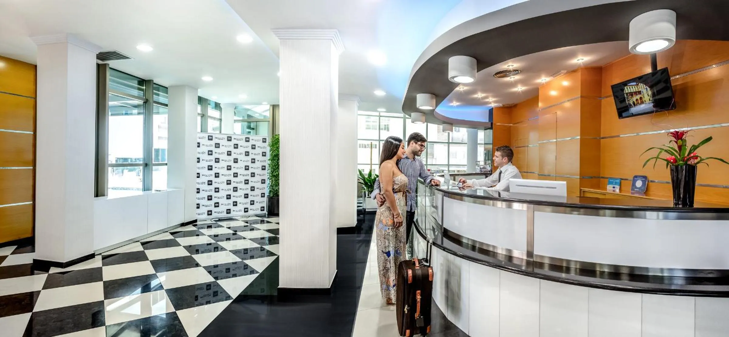 Lobby or reception in Hotel RH Gijón & Spa