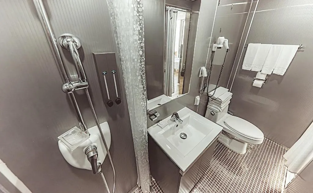 Brown Suites Hotel Sinchon Central