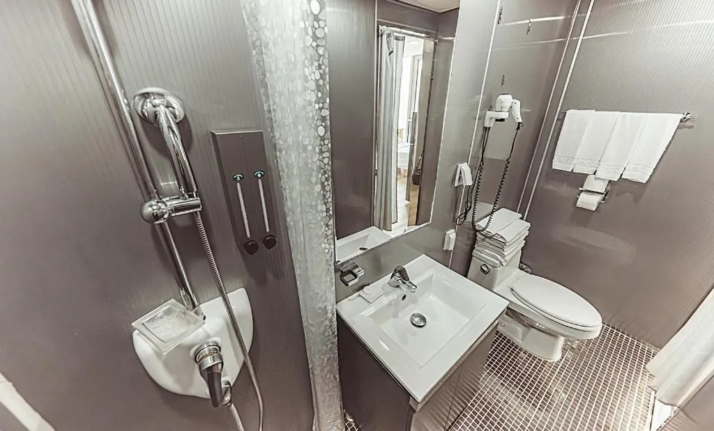 Brown Suites Hotel Sinchon Central