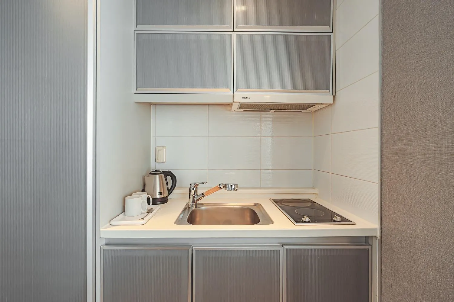 Brown Suites Hotel Sinchon Central