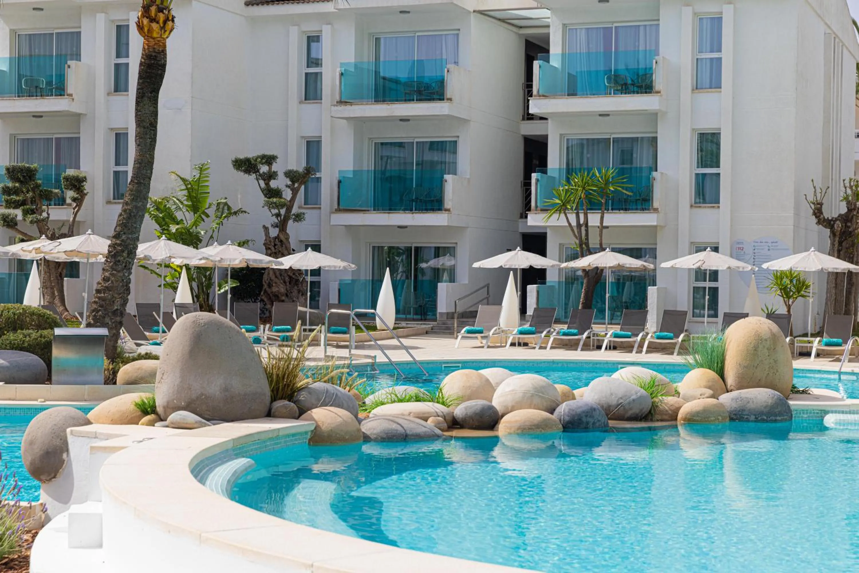 Swimming pool in MarSenses Puerto Pollensa Hotel & Spa Adults Only