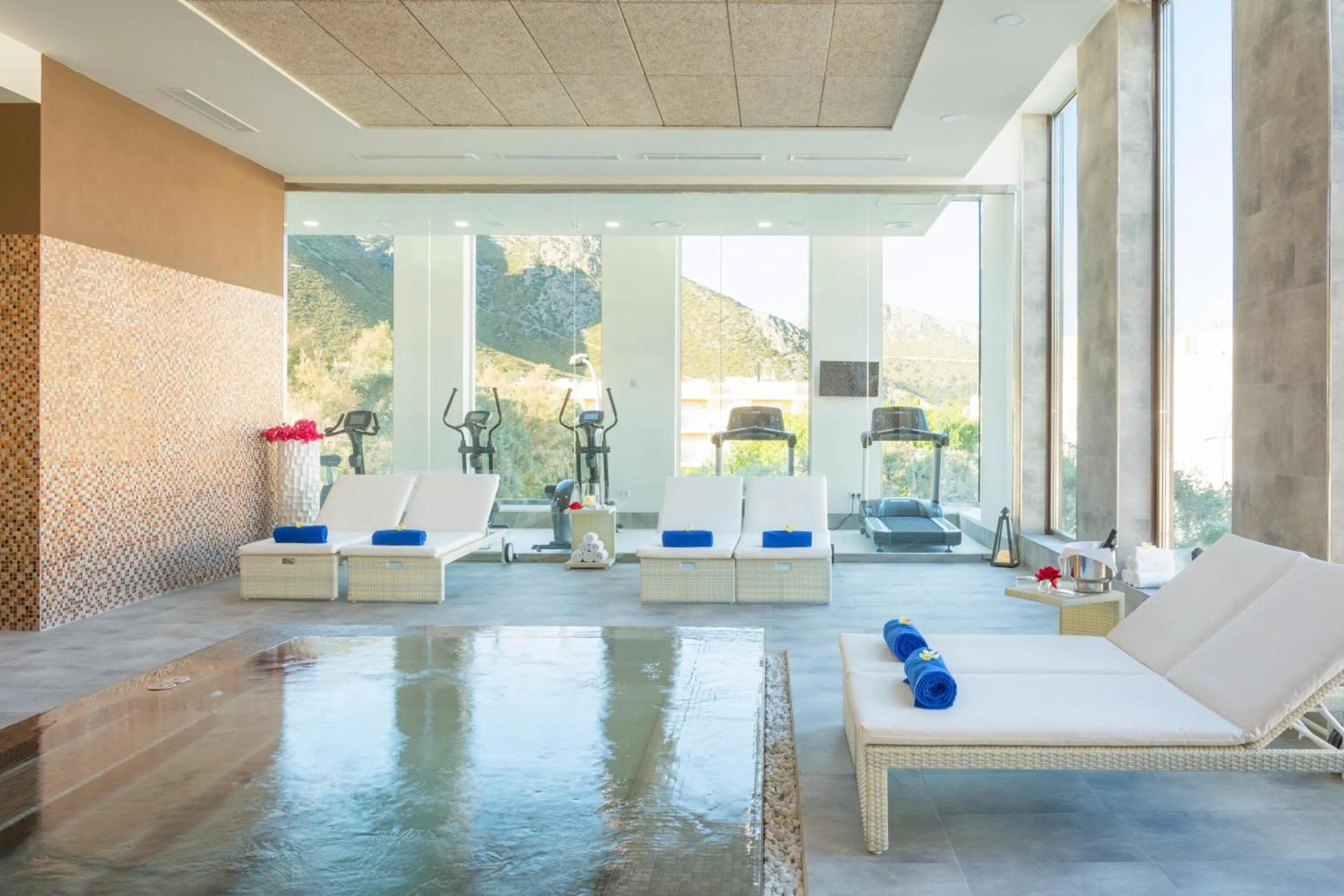 Swimming pool in MarSenses Puerto Pollensa Hotel & Spa Adults Only