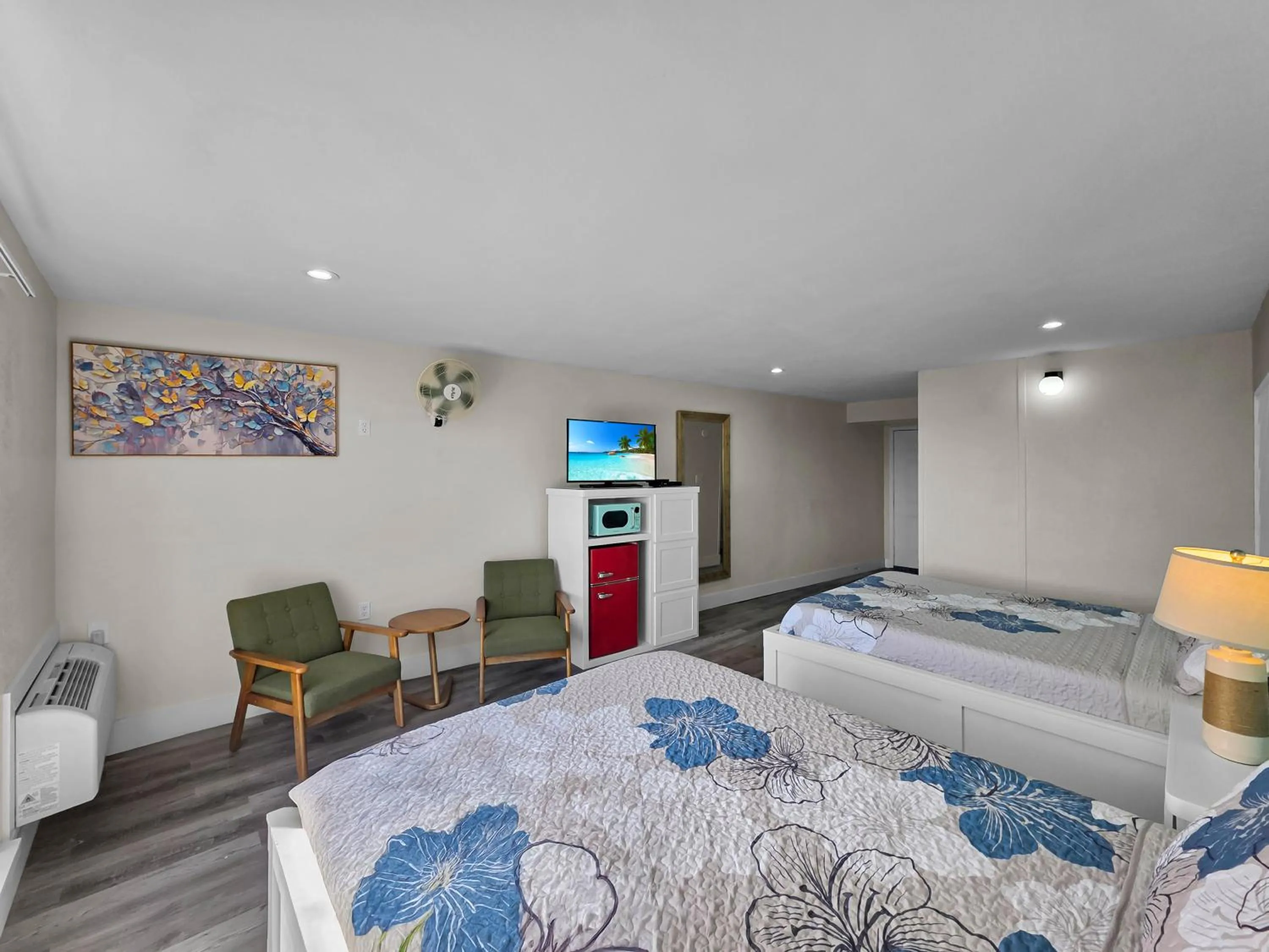 Bed in CRYSTAL PALACE RESORT