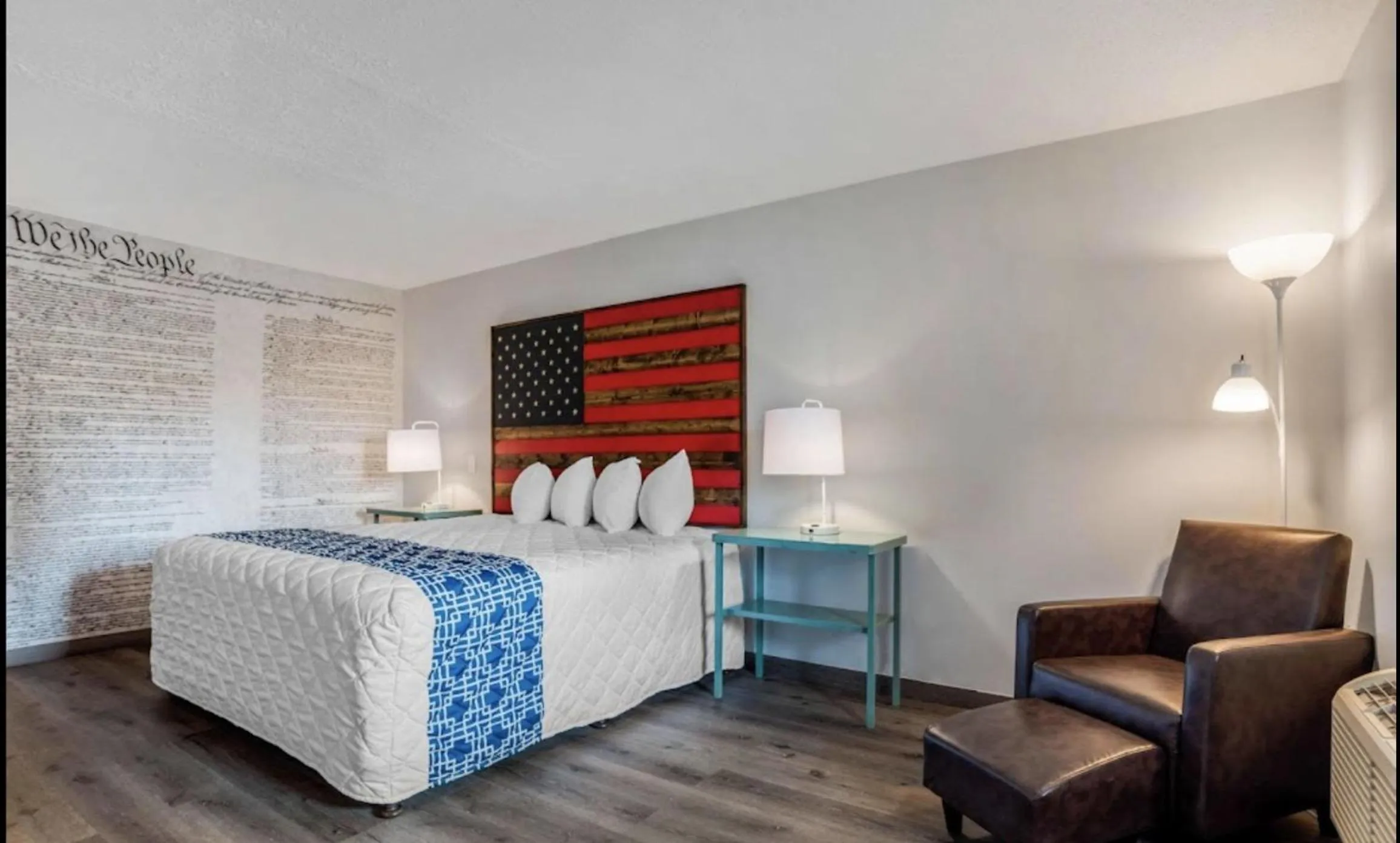 Bedroom, Bed in Super 8 by Wyndham Daleville-Fort Novosel