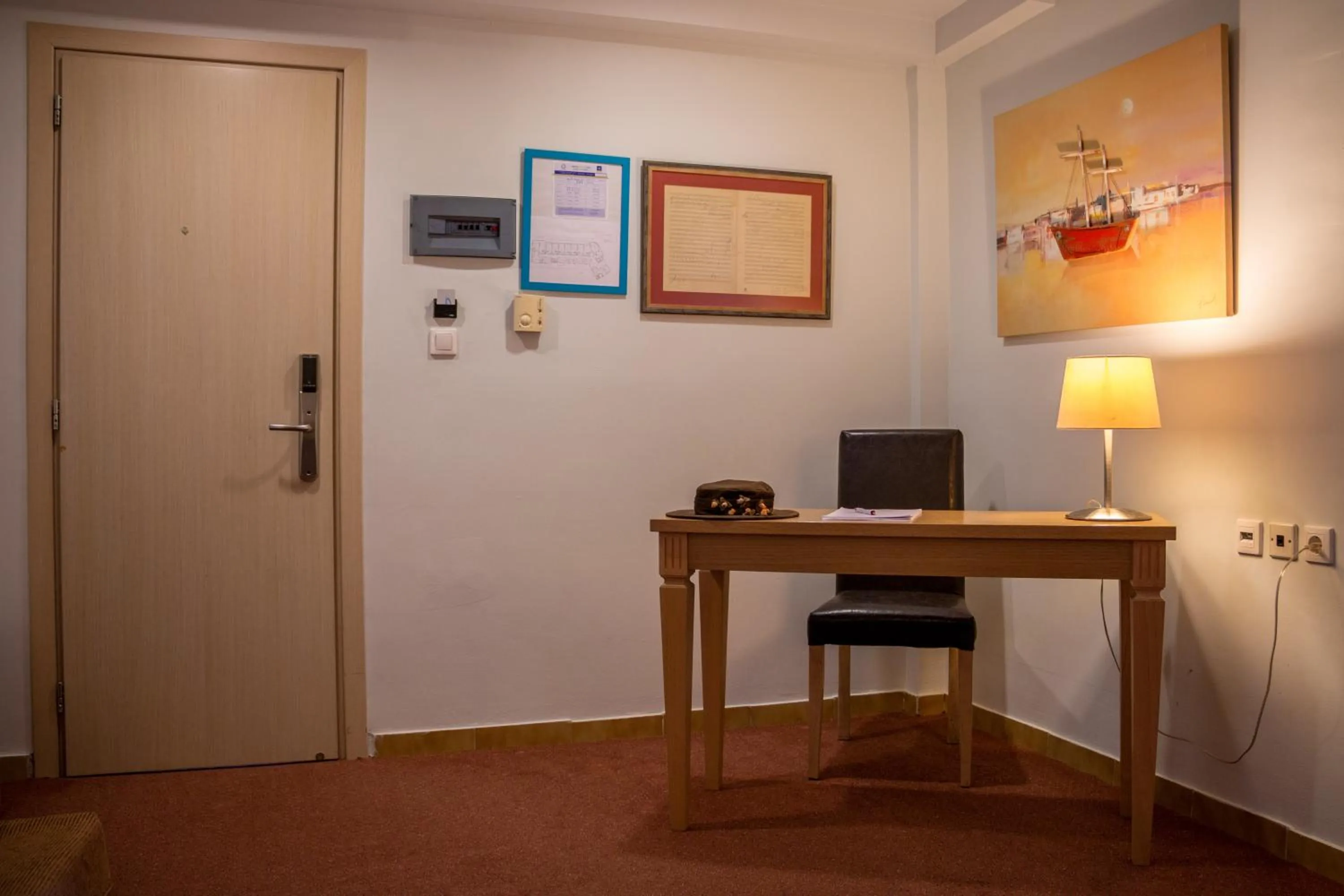 Library in Apollo Resort Art Hotel