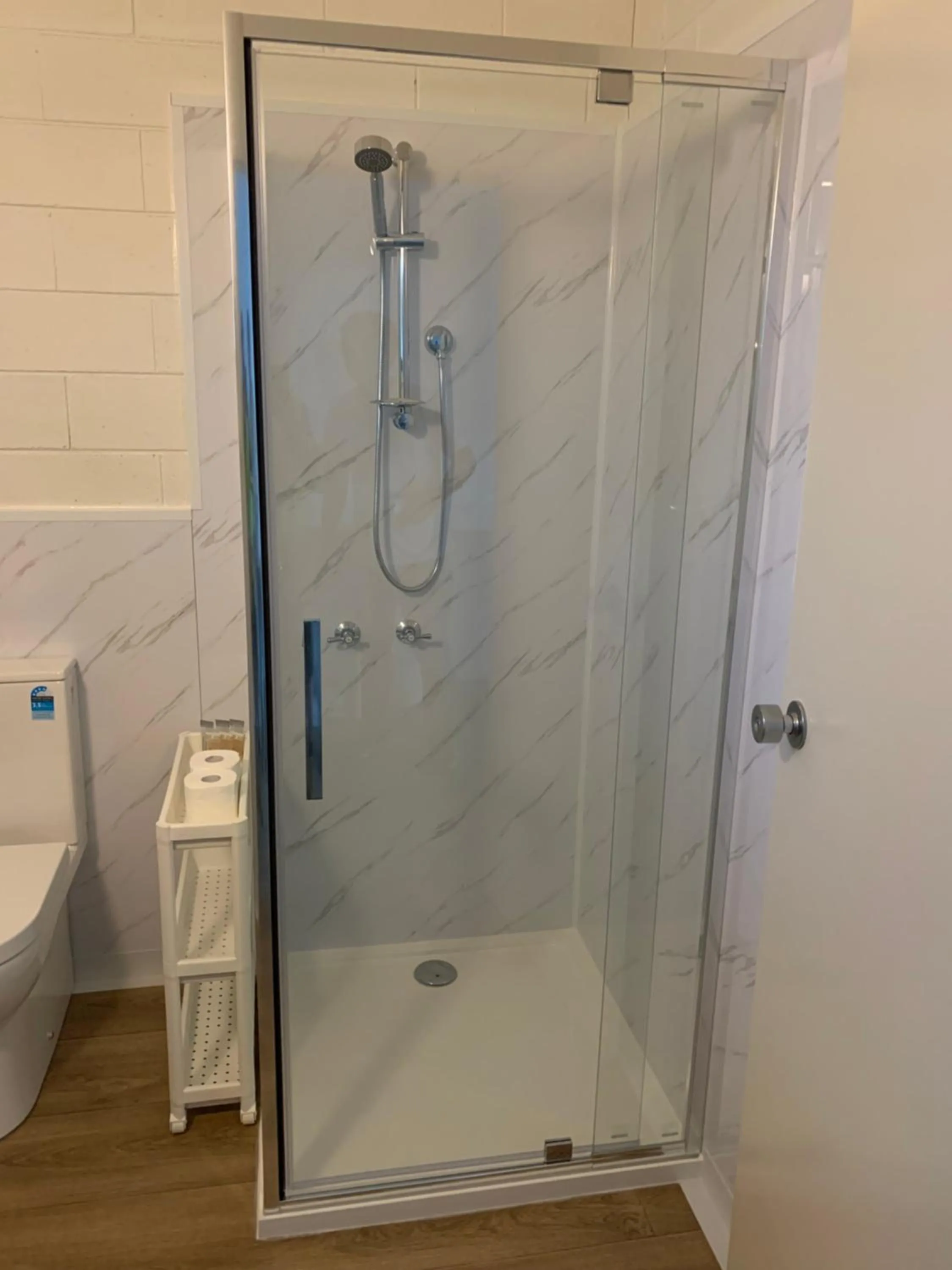 Shower in The Reserve Hotel