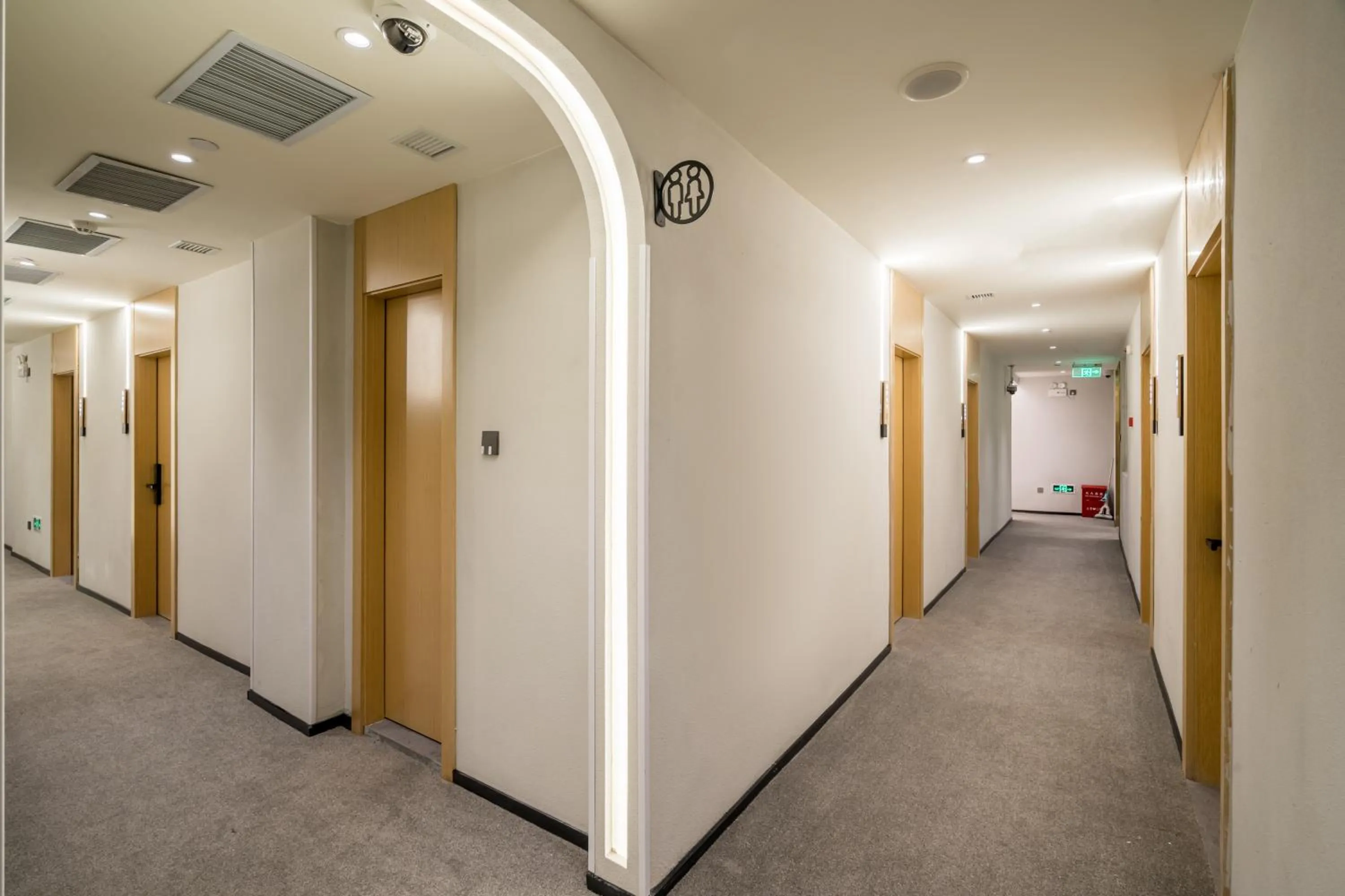 Meego Smart Select Hotel