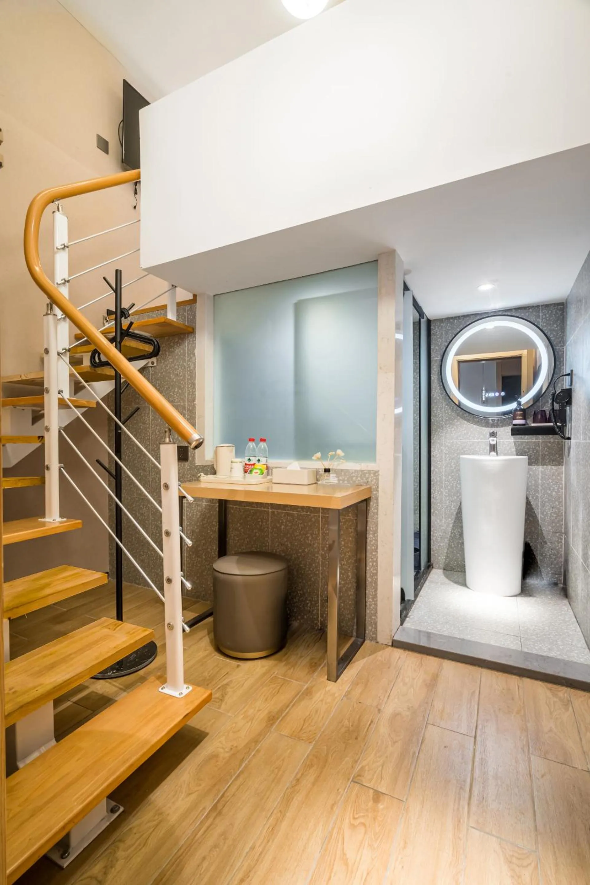 Meego Smart Select Hotel