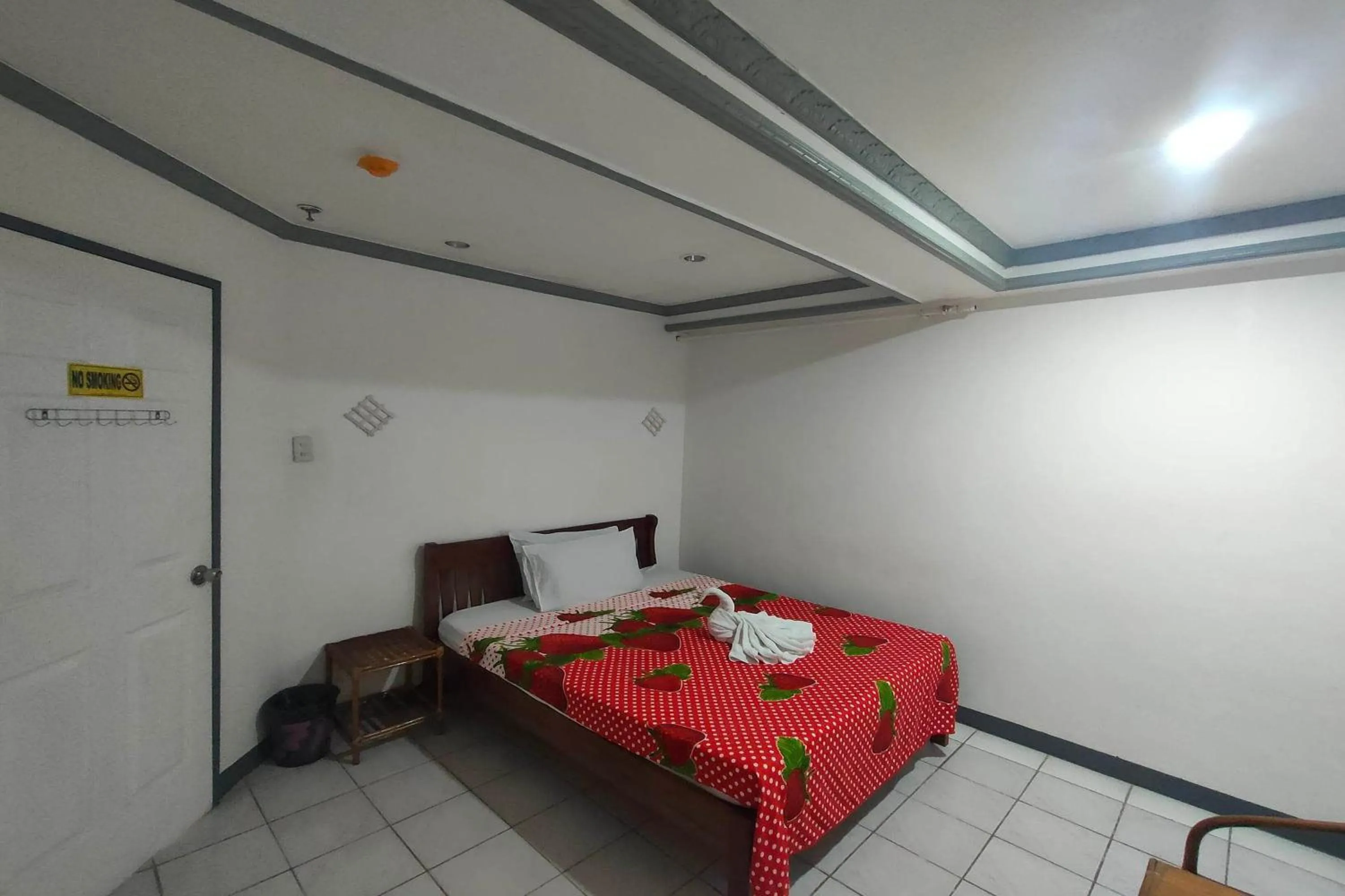 Bed in Istroberi Inn Palawan near Airport