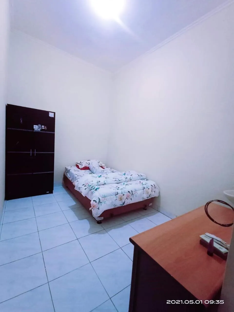 Bedroom, Bed in Kost Griya Asri by ecommerceloka