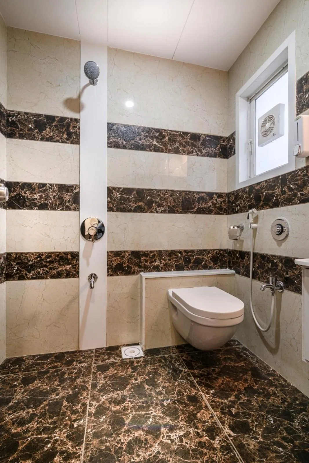 Hotel Royal Treat Surat