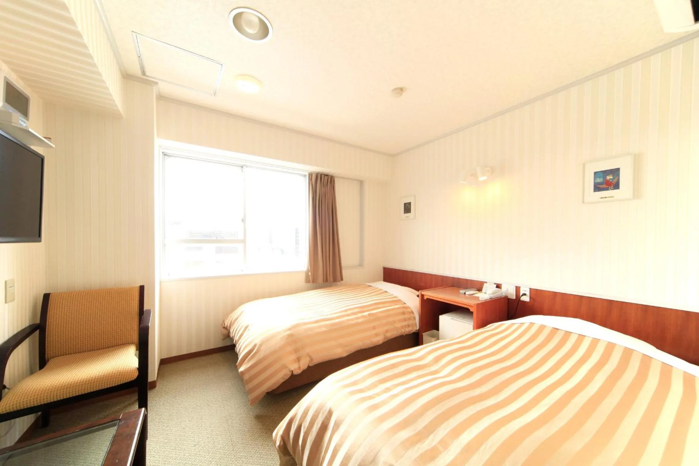 Bed in Nagano Daiichi Hotel