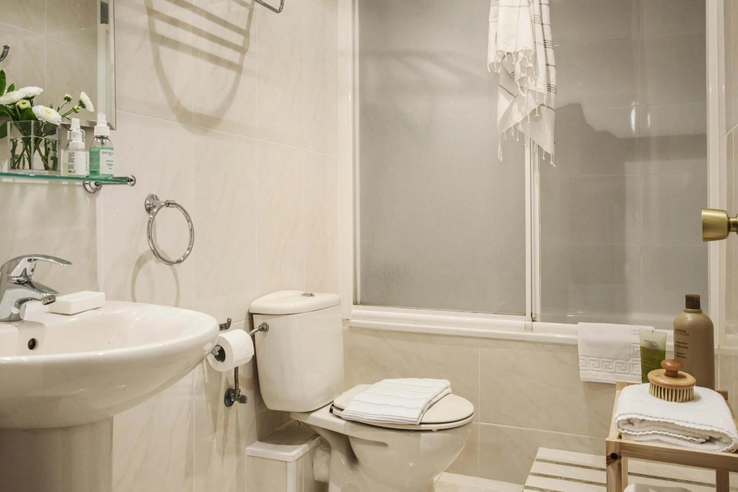 Bathroom in AinB B&B Eixample-Muntaner