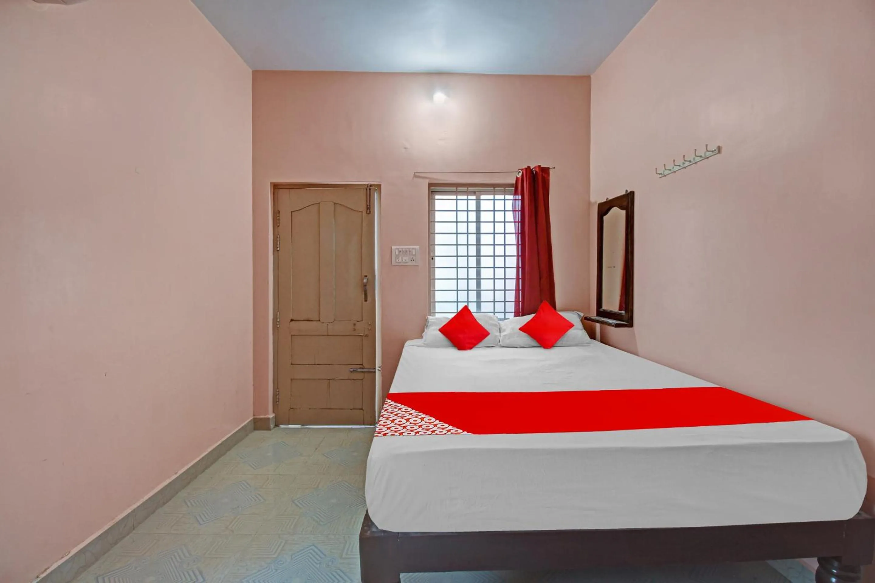 Bedroom, Bed in Hotel O New Mayuri Lodge