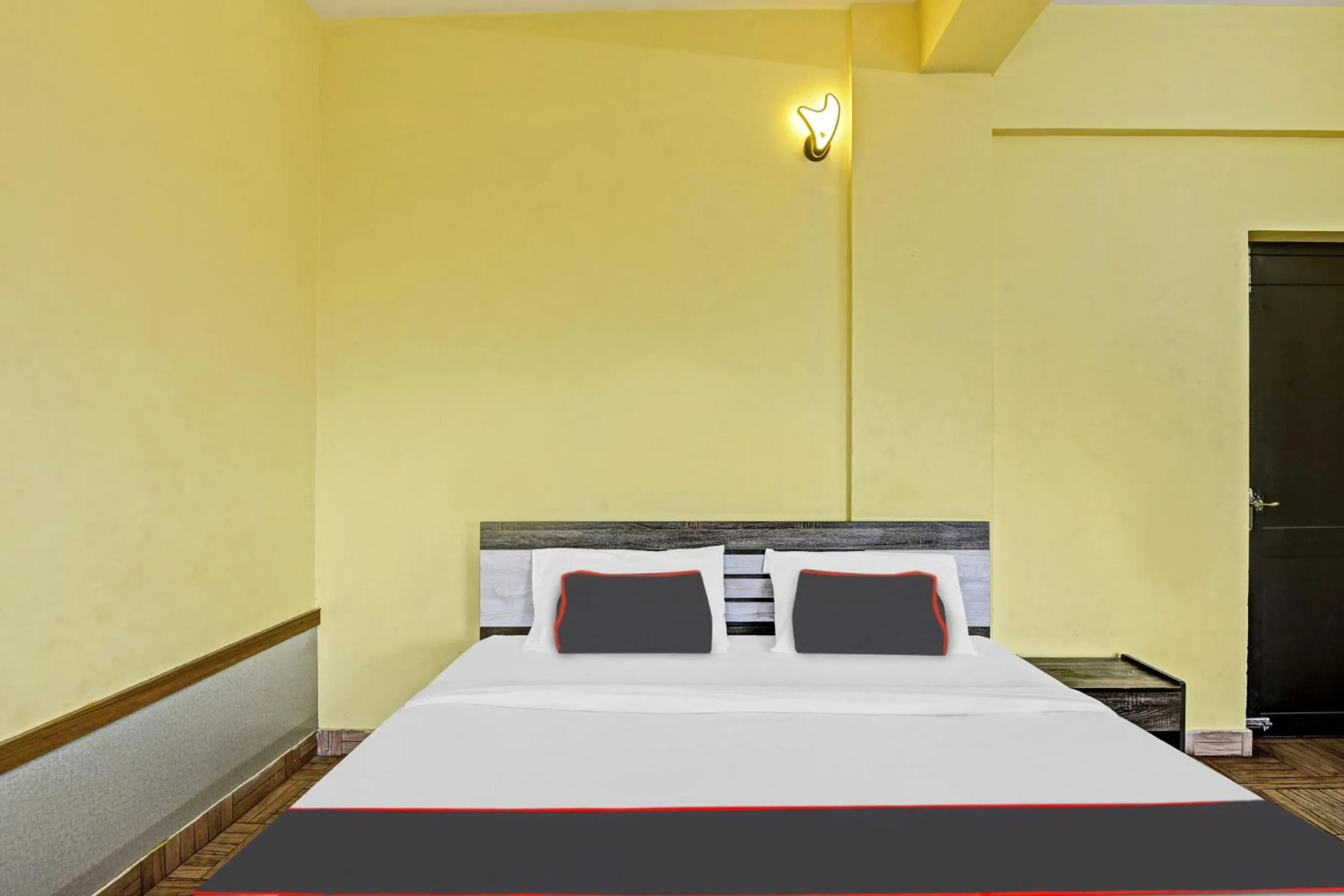 Bedroom, Bed in Collection O EXPRESS SUITES