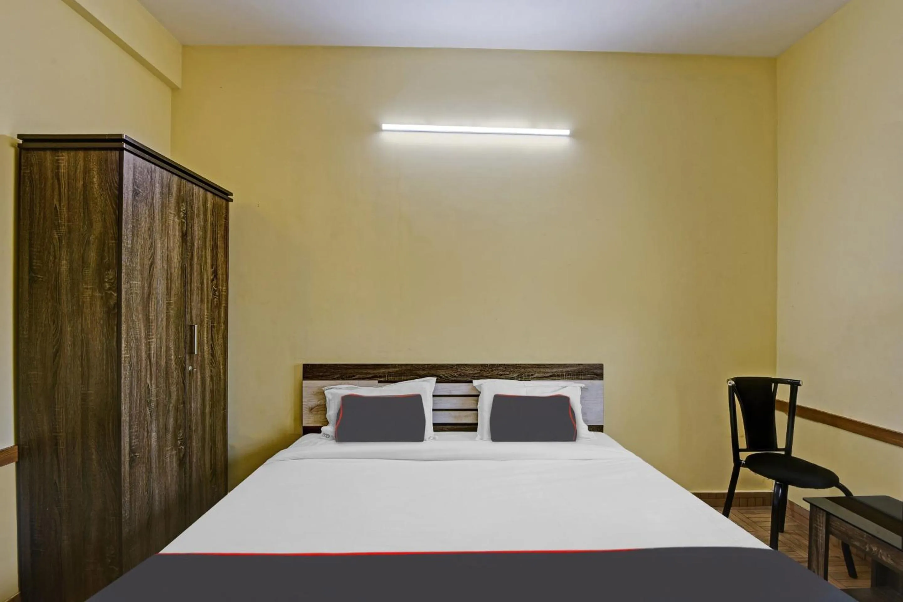 Bedroom, Bed in Collection O EXPRESS SUITES