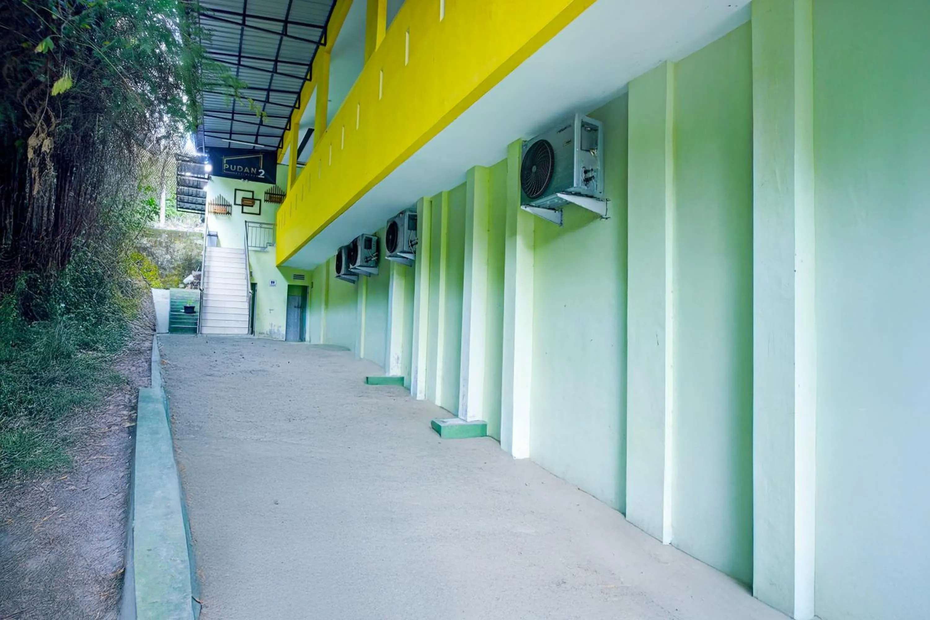 Lobby or reception in Hotel O Parapat Near Dermaga Ajibata Formerly Pudan Residence 2