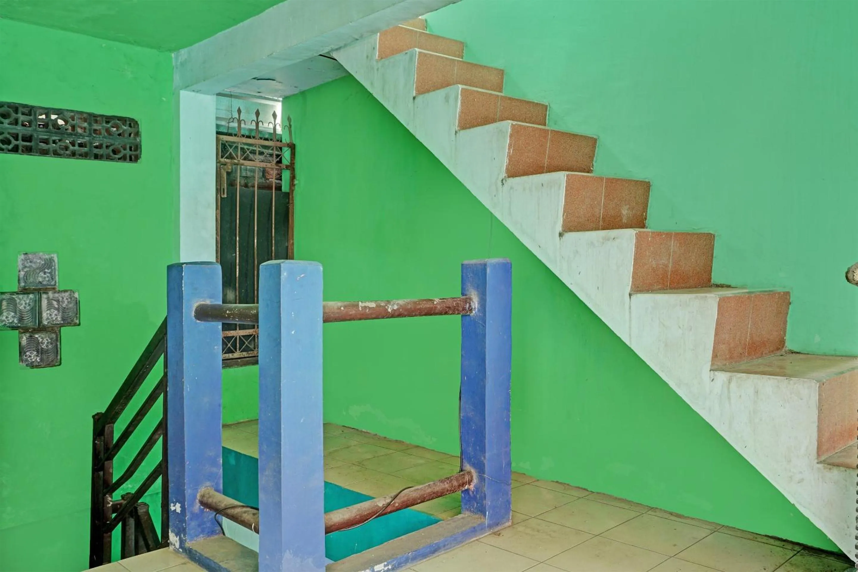 Lobby or reception in Hotel O Dhaha Penginapan House Syariah