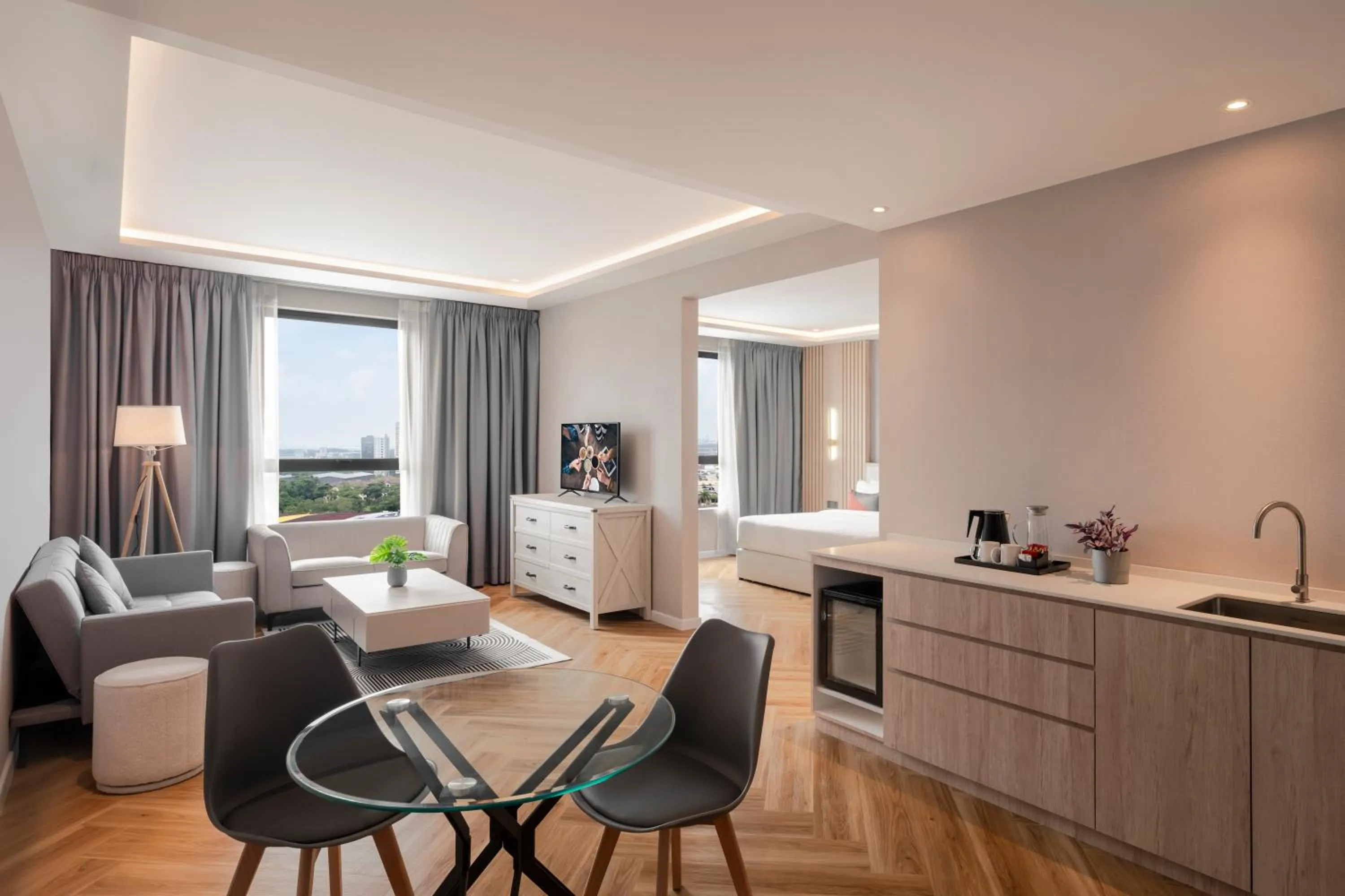 Kitchen or kitchenette in FOX Hotel Glenmarie Shah Alam