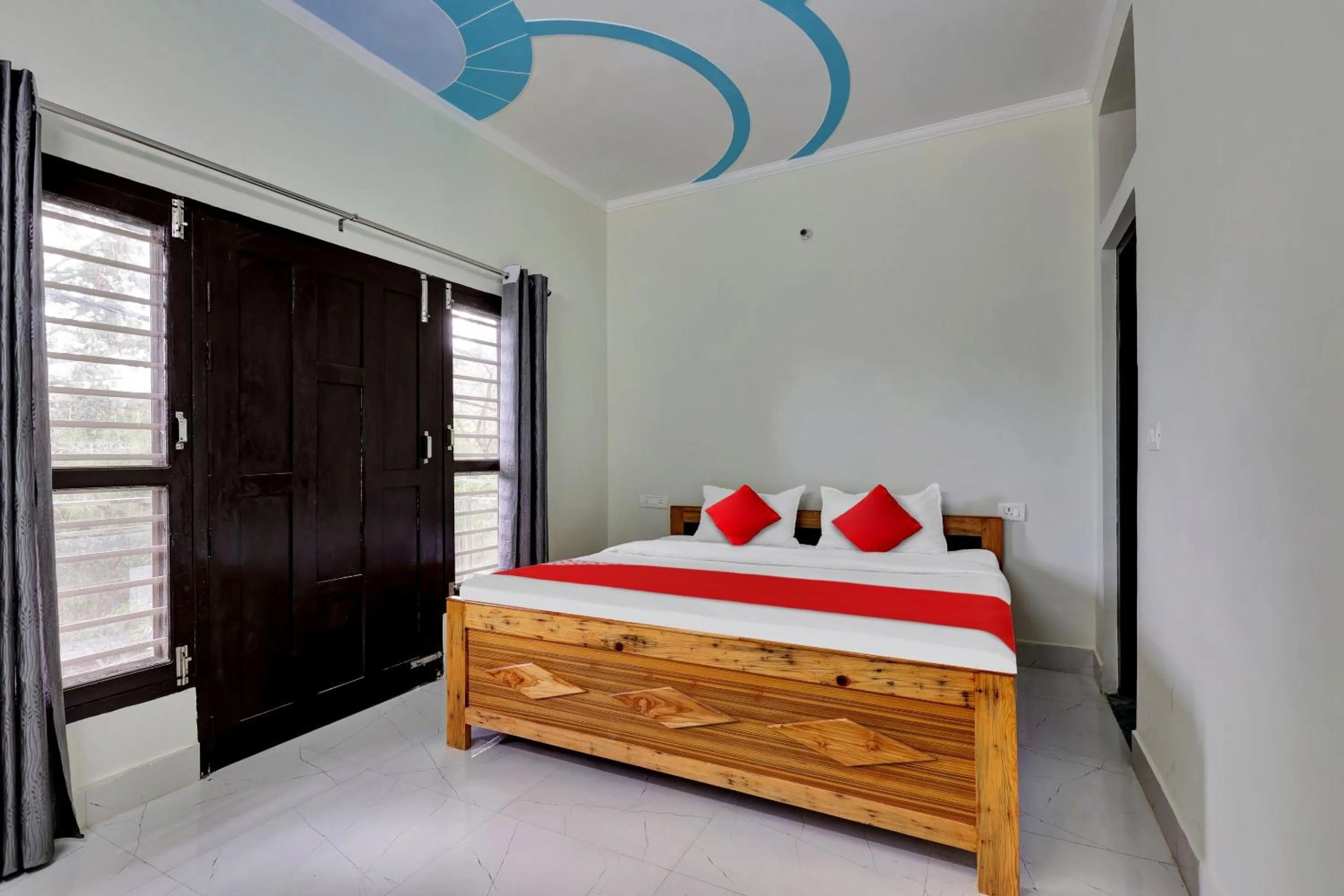 Bedroom in Hotel O by OYO MOUNTAIN