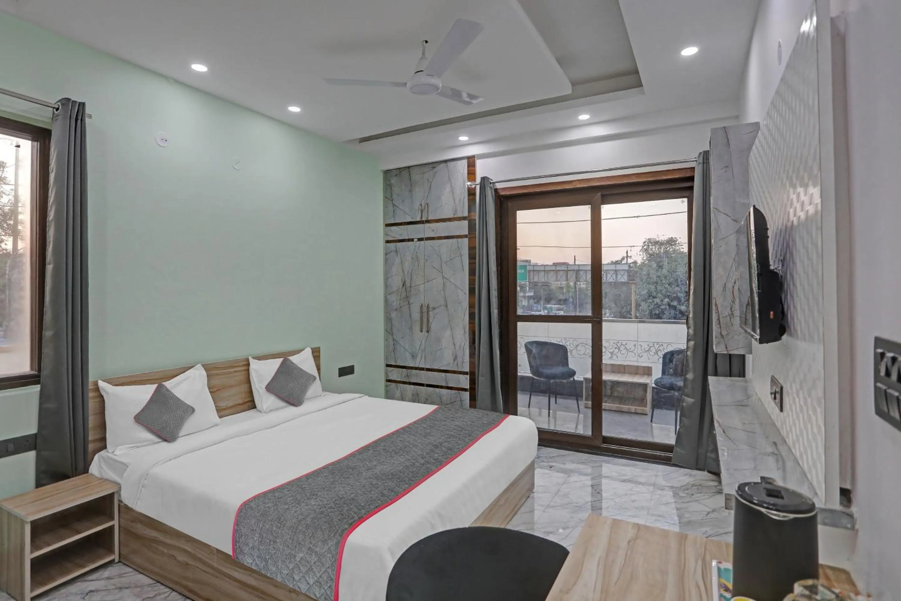 Bedroom, Bed in Super Townhouse Xanthe - Boutique Hotel