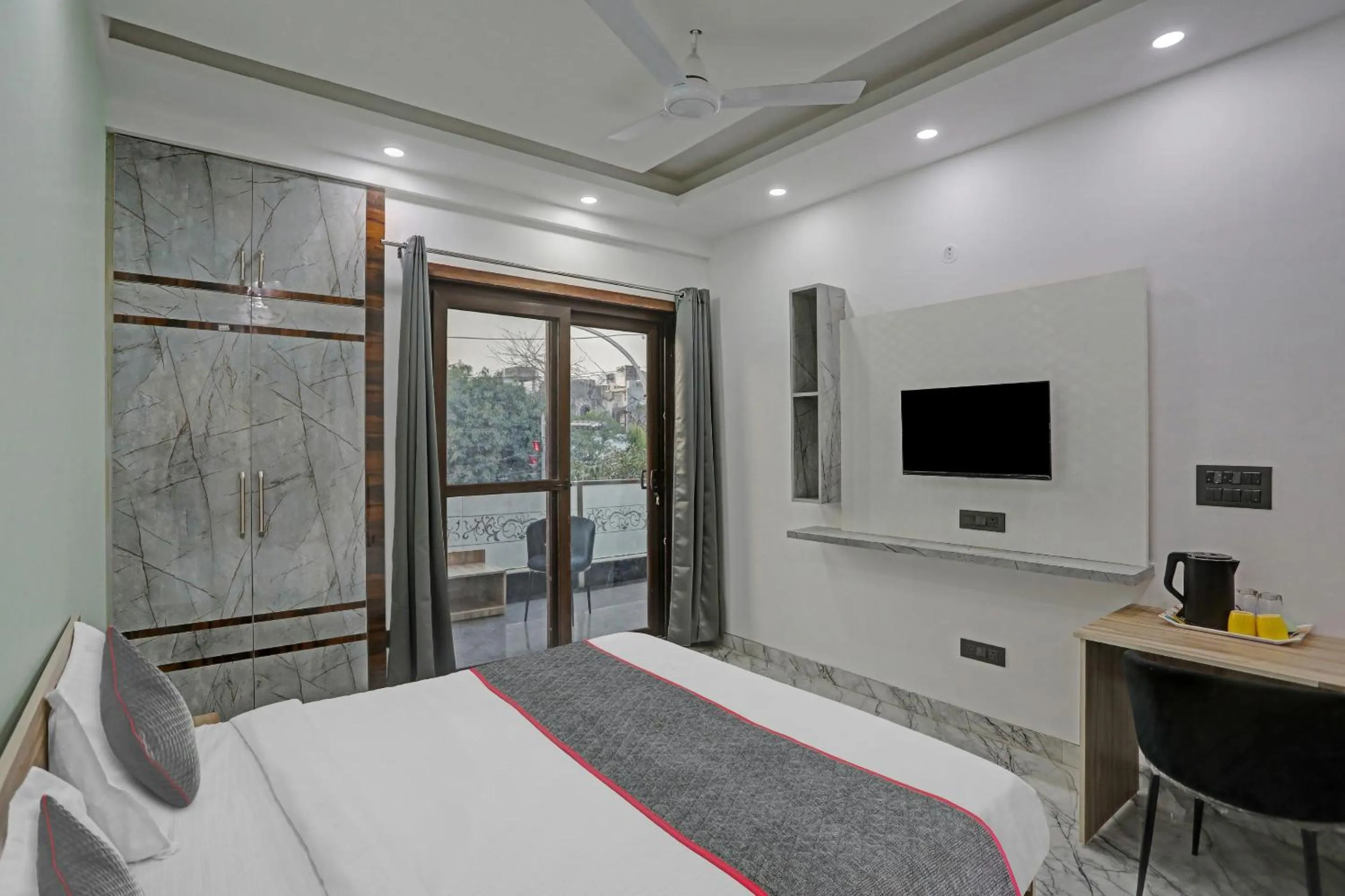 Bedroom, Bed in Super Townhouse Xanthe - Boutique Hotel