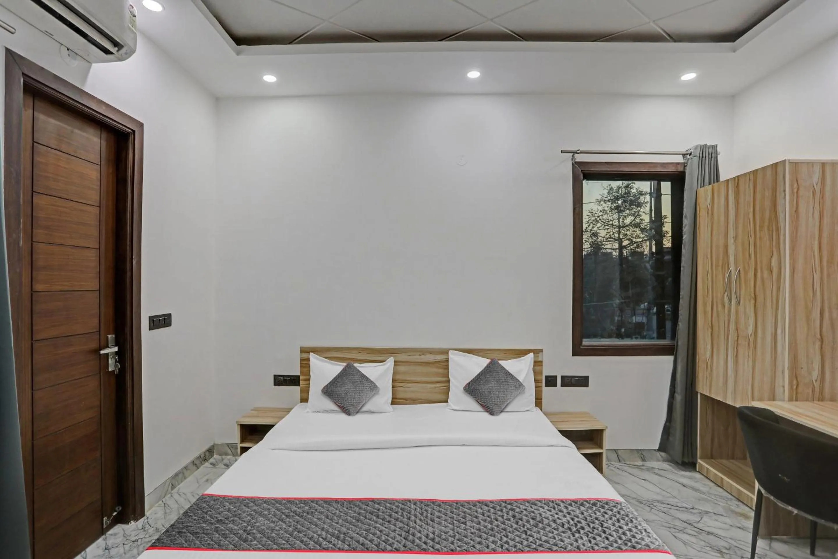 Bedroom, Bed in Super Townhouse Xanthe - Boutique Hotel