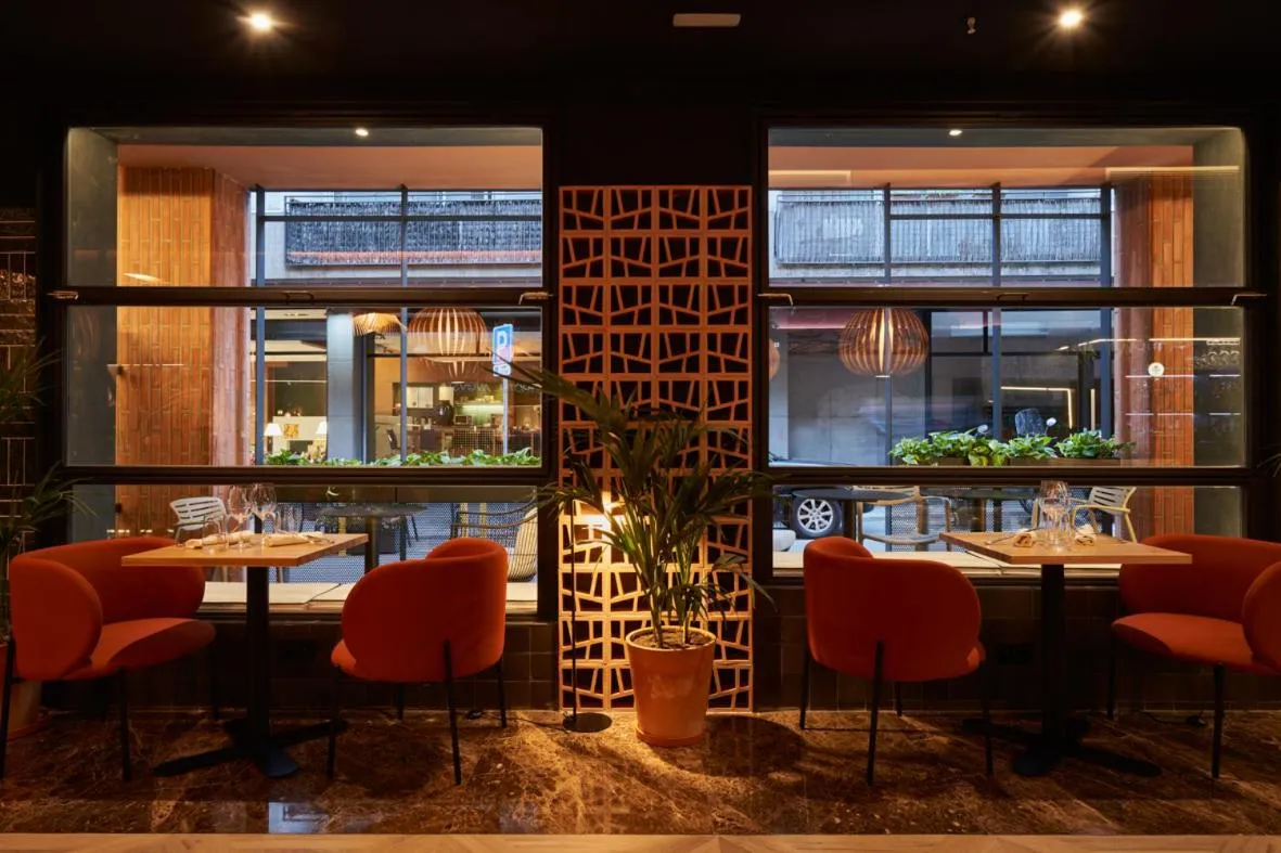 Restaurant/places to eat in Aparthotel Augusta