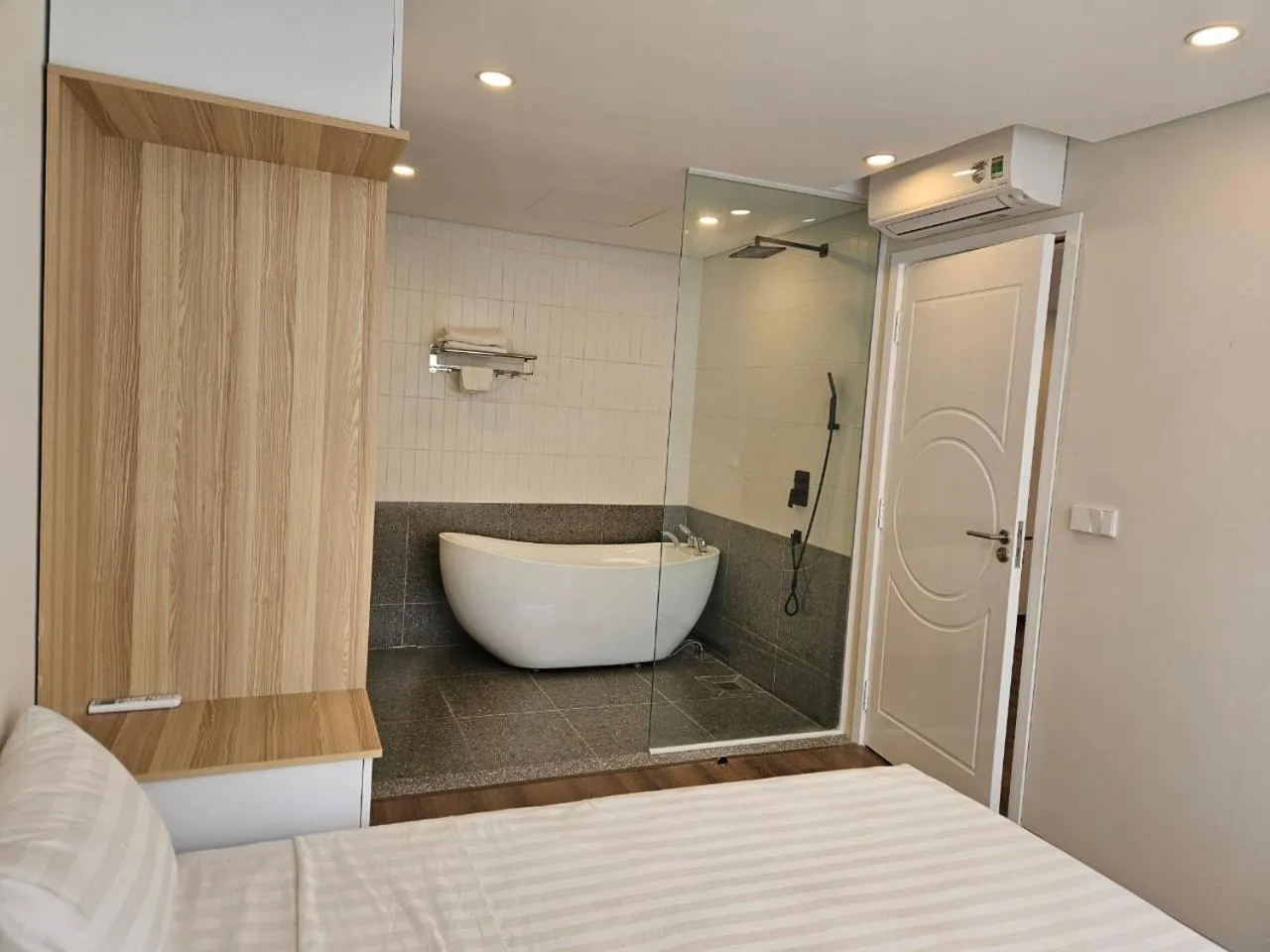 Bed in Ruby Serviced Apartment Phan Ke Binh