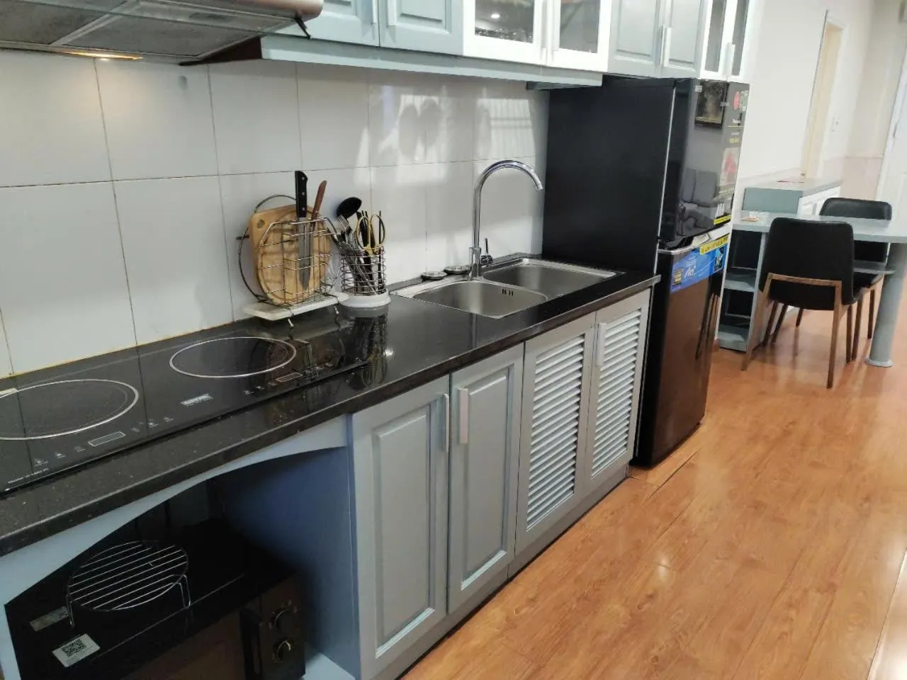 Kitchen or kitchenette in Ruby Serviced Apartment Phan Ke Binh