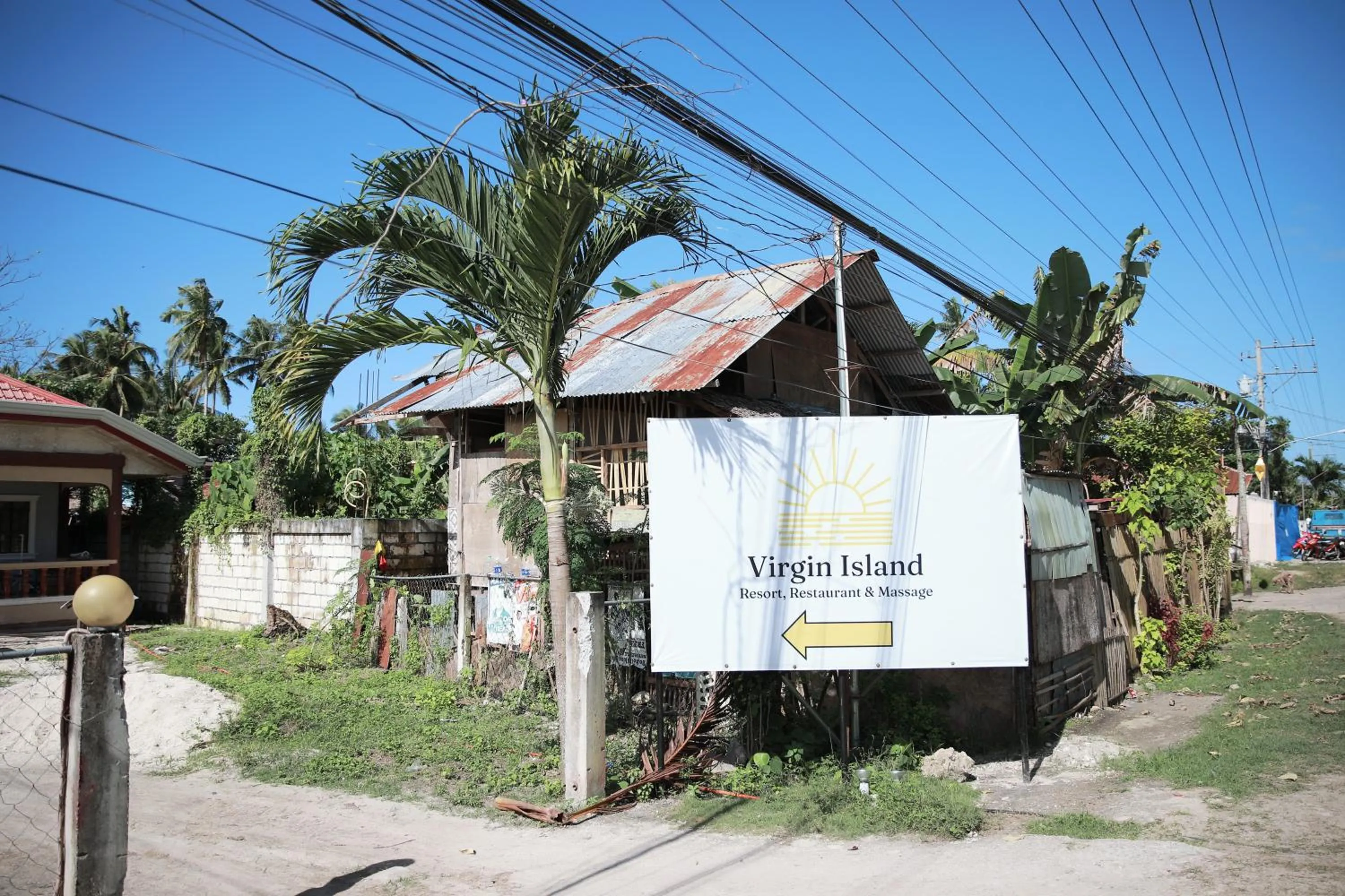 Property building in 버진 아일랜드 리조트 Virgin Island Resort Restaurant & Spa