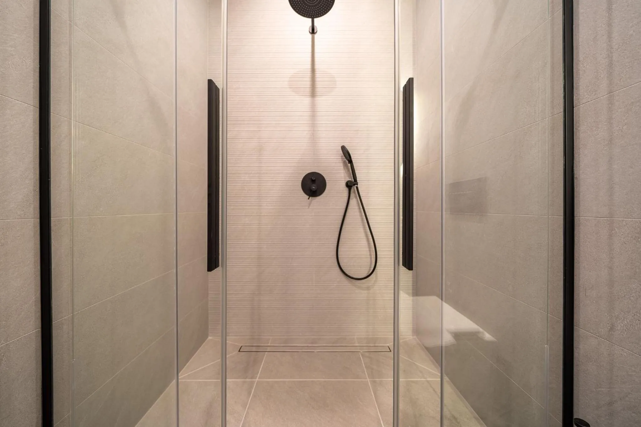 Shower in Karoly Boutique Suites, Best Location by BQA