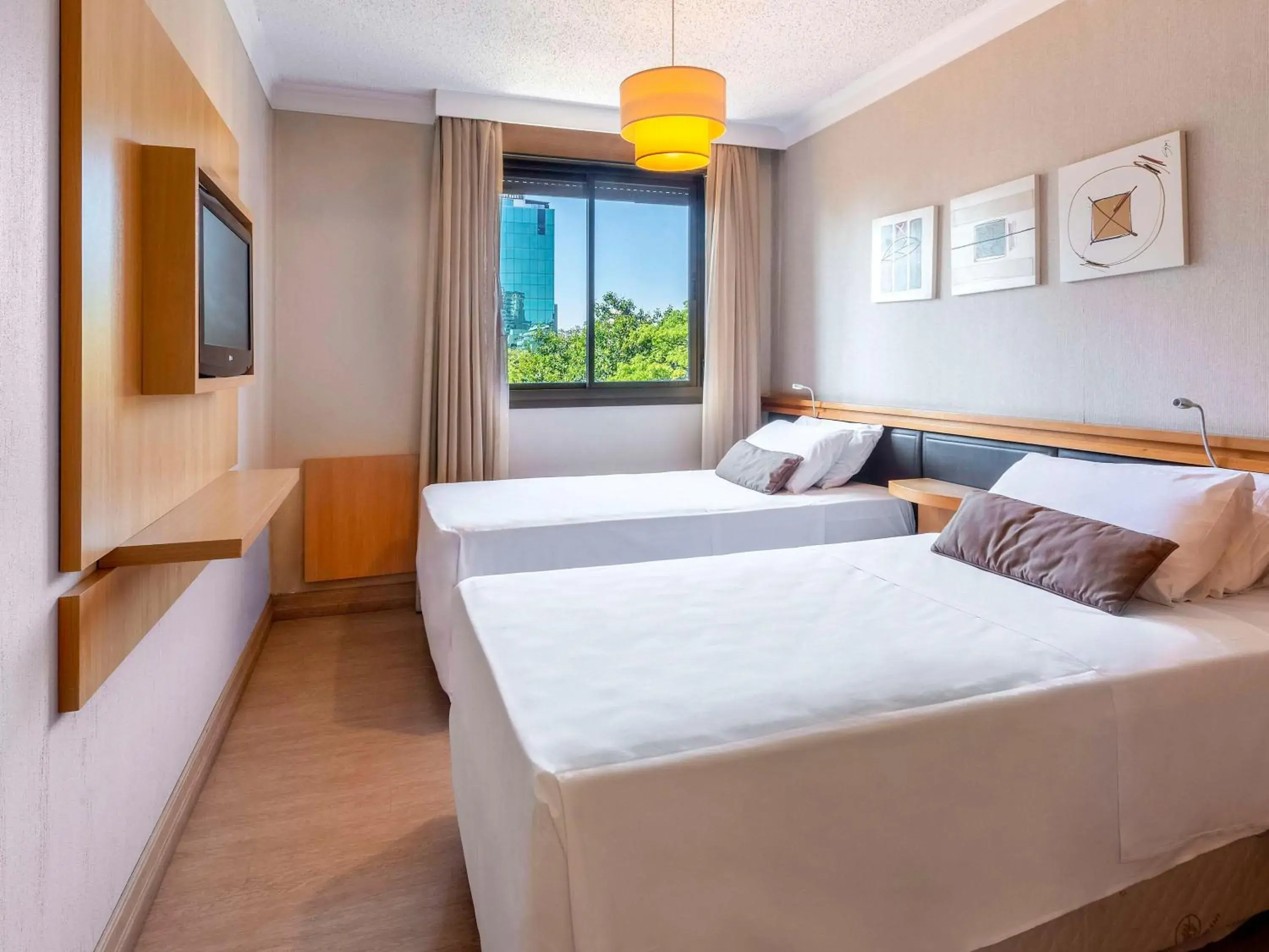 Superior Apartment with Twin Beds - single occupancy in Manhattan Porto Alegre by Mercure - 5 minutos do Hospital Moinhos de Vento Superior Apartment with Twin Beds - single occupancy in Manhattan Porto Alegre by Mercure - 5 minutos do Hospital Moinhos de Vento