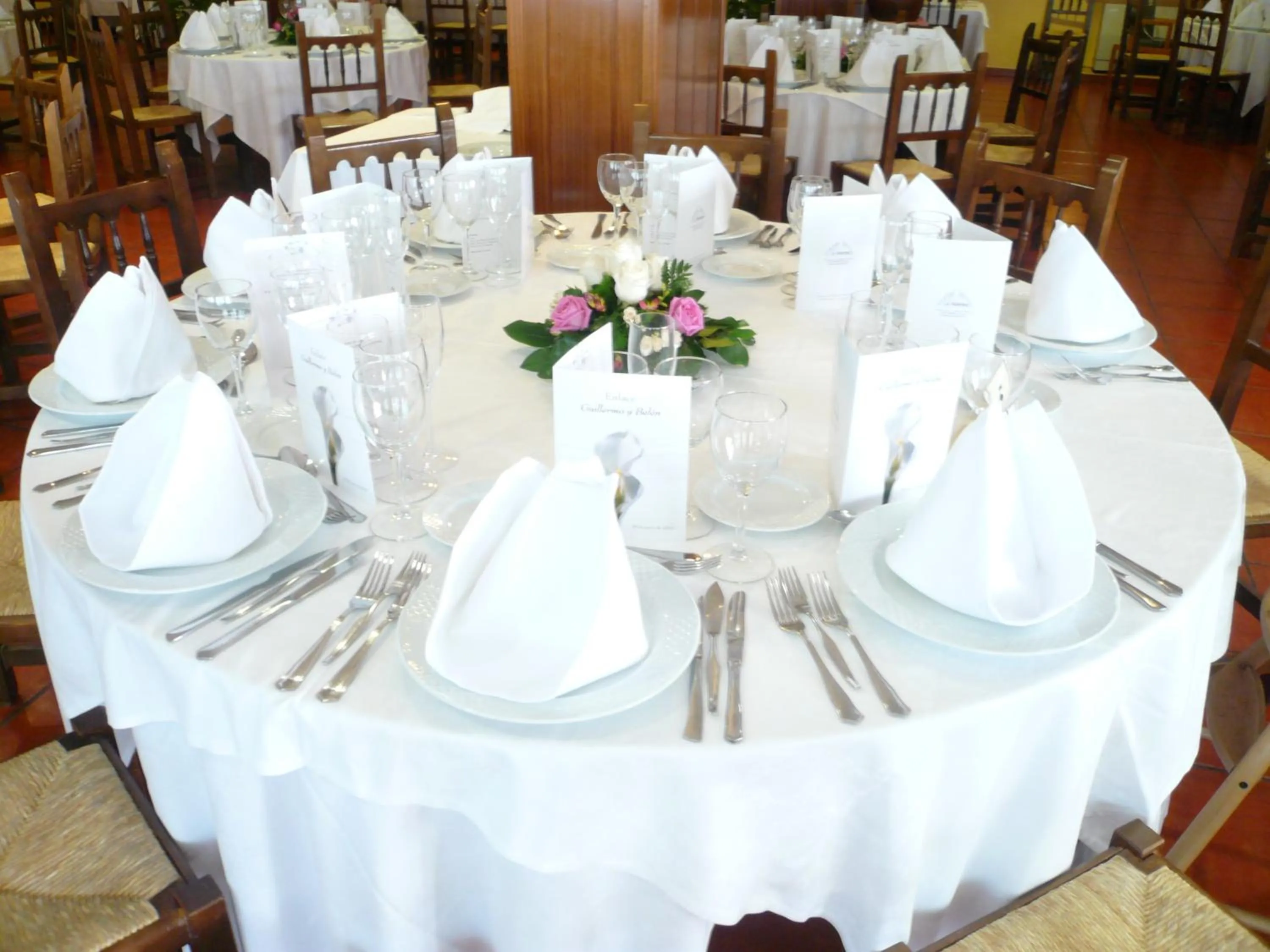 Restaurant/places to eat in Hotel La Pardina