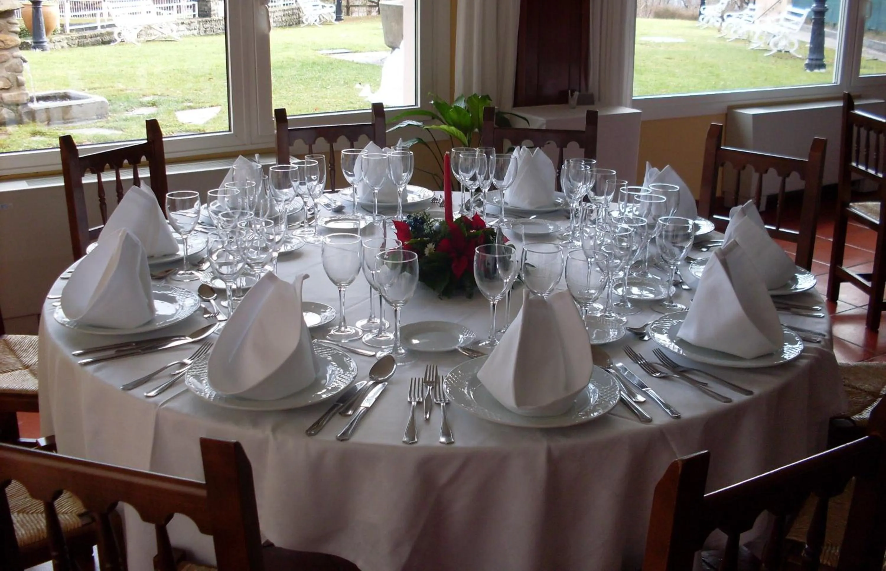 Restaurant/places to eat in Hotel La Pardina