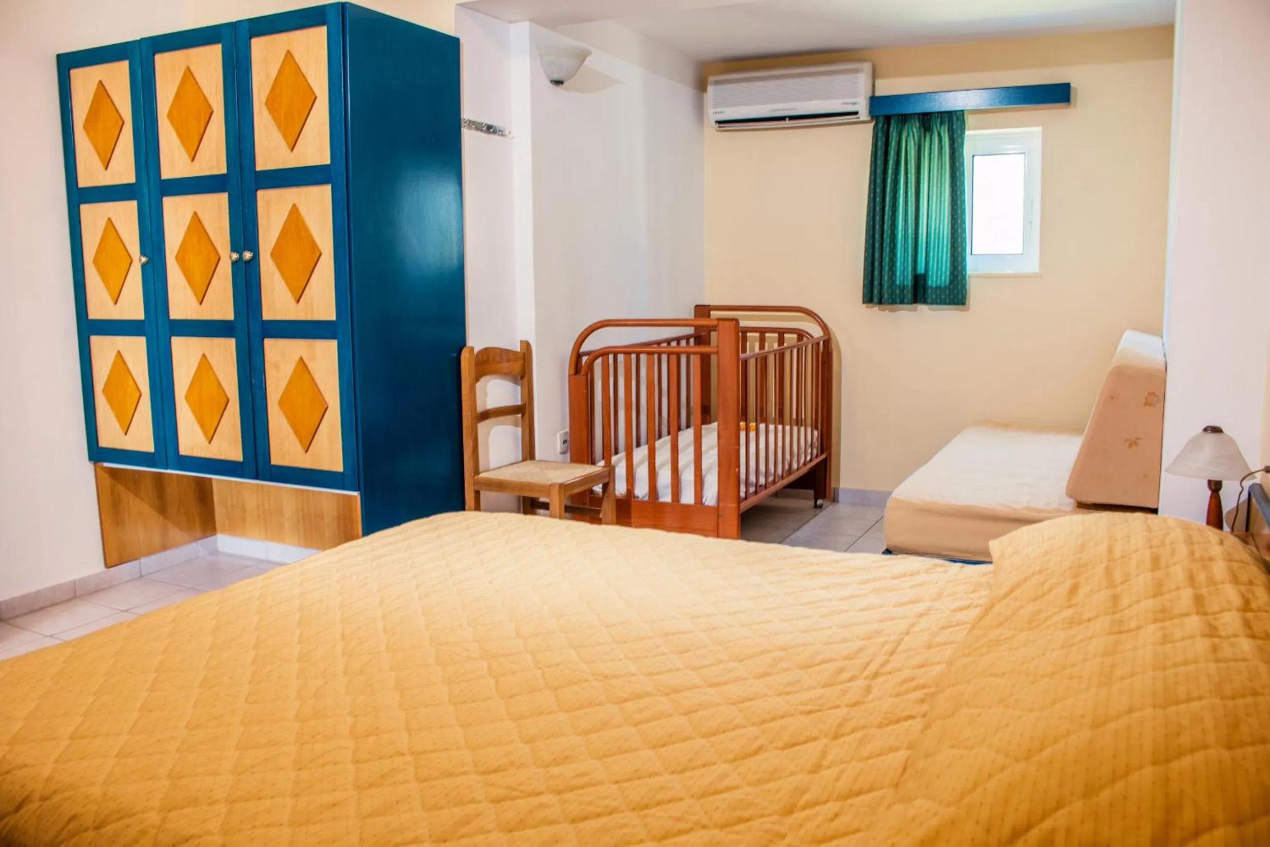 Bedroom, Bed in Limanaki Seafront Apartments