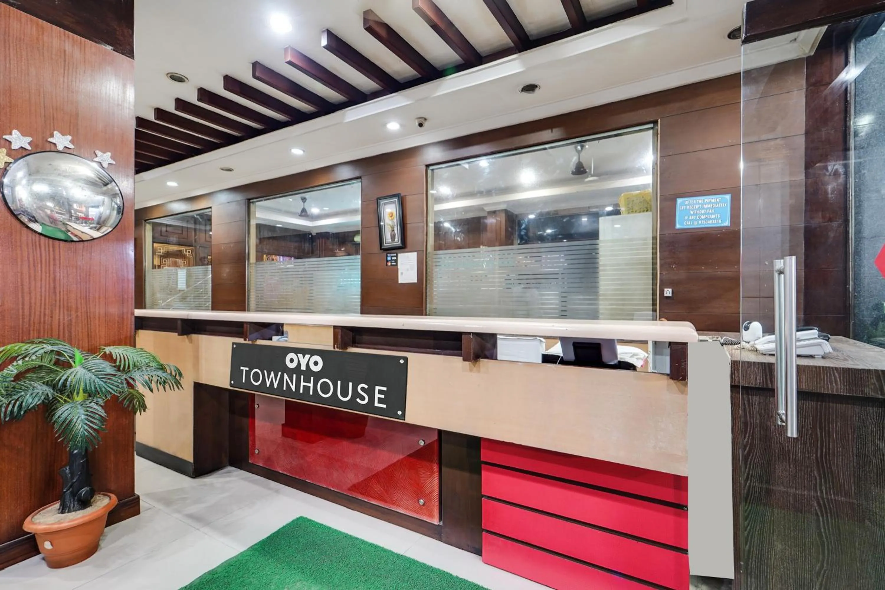 Lobby or reception in Townhouse Garden City Chennai